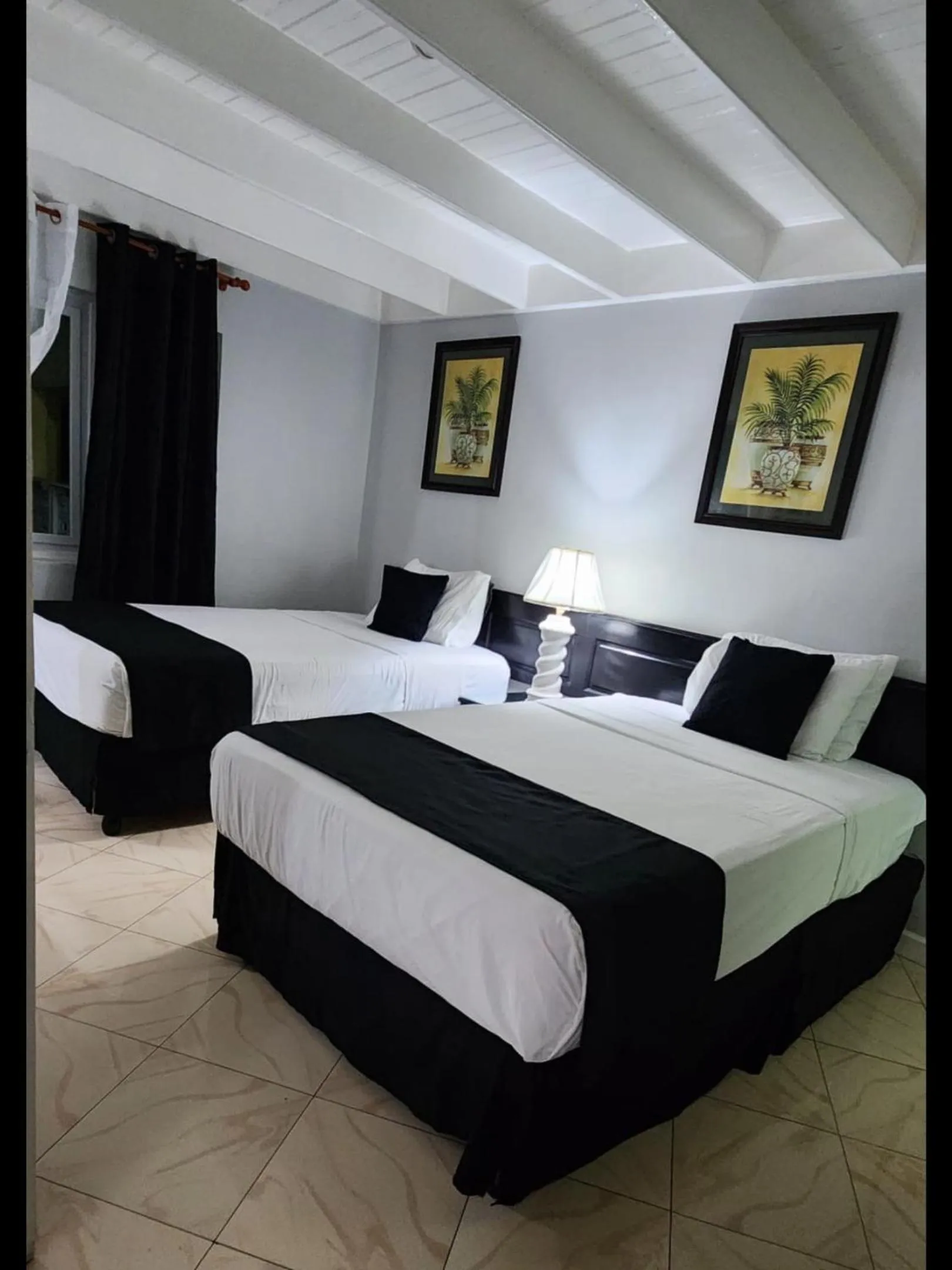 Bedroom, Bed in Mystic Ridge Paradise