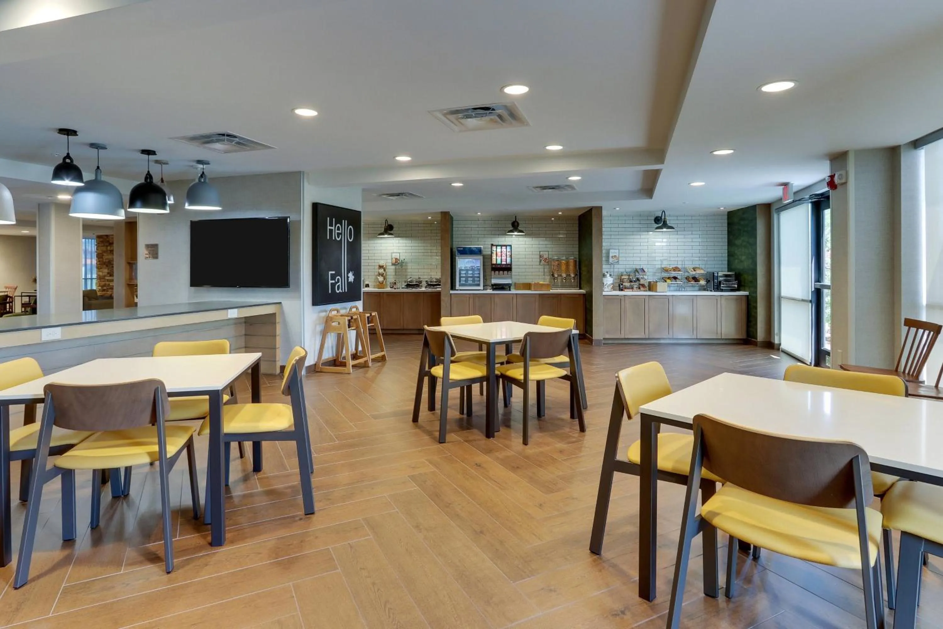 Restaurant/places to eat in Fairfield Inn & Suites Southport