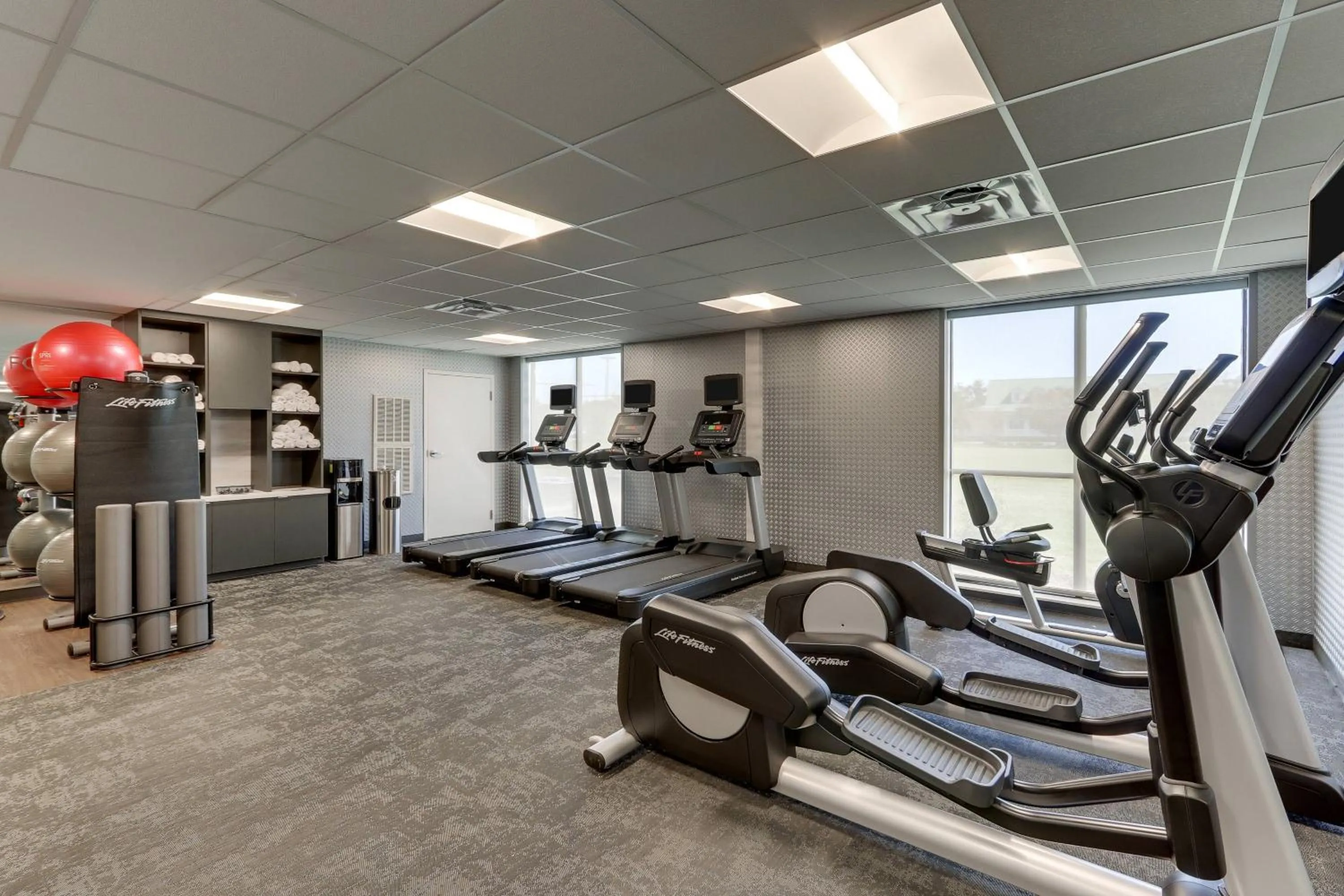 Fitness centre/facilities in Fairfield Inn & Suites Southport