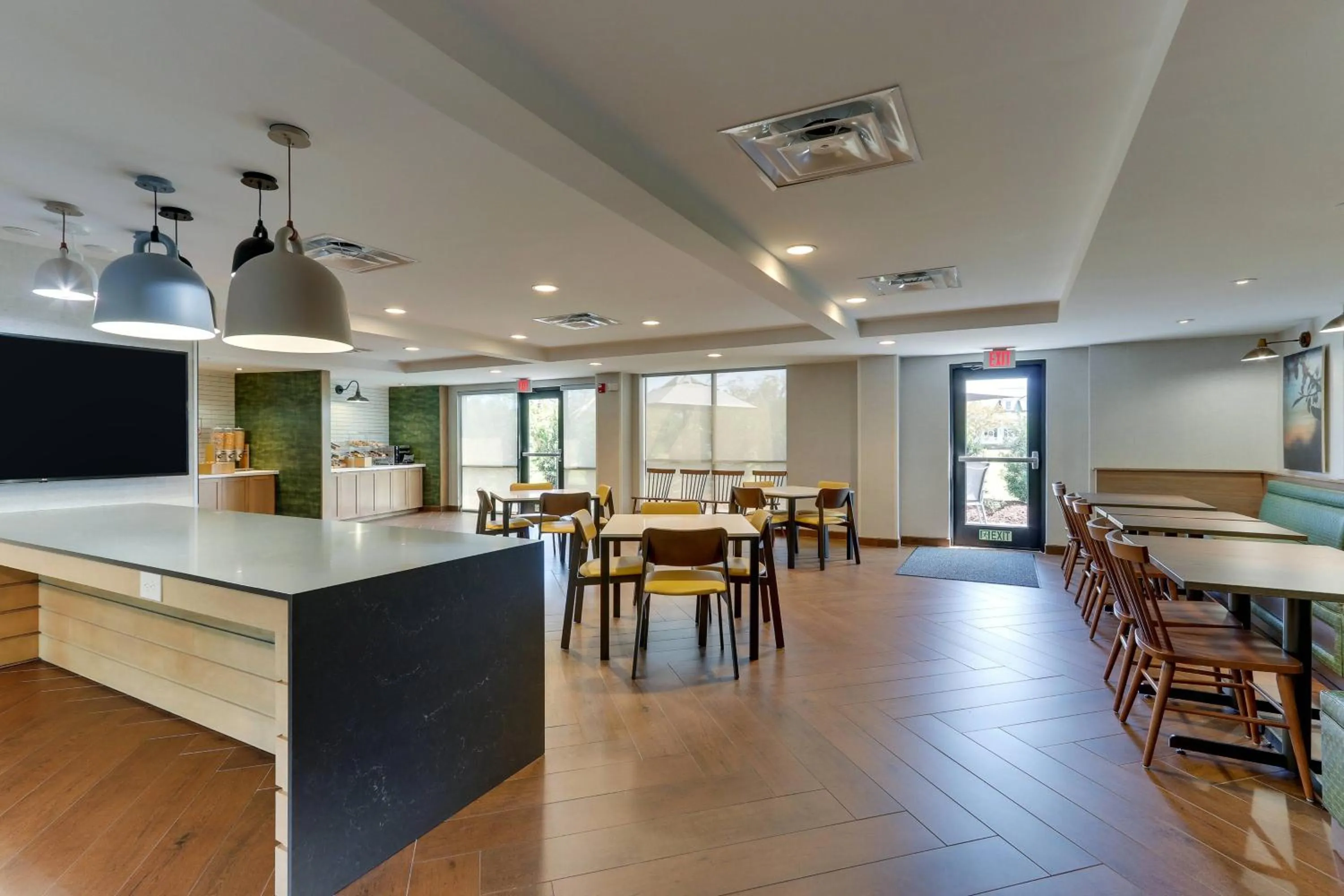 Restaurant/places to eat in Fairfield Inn & Suites Southport