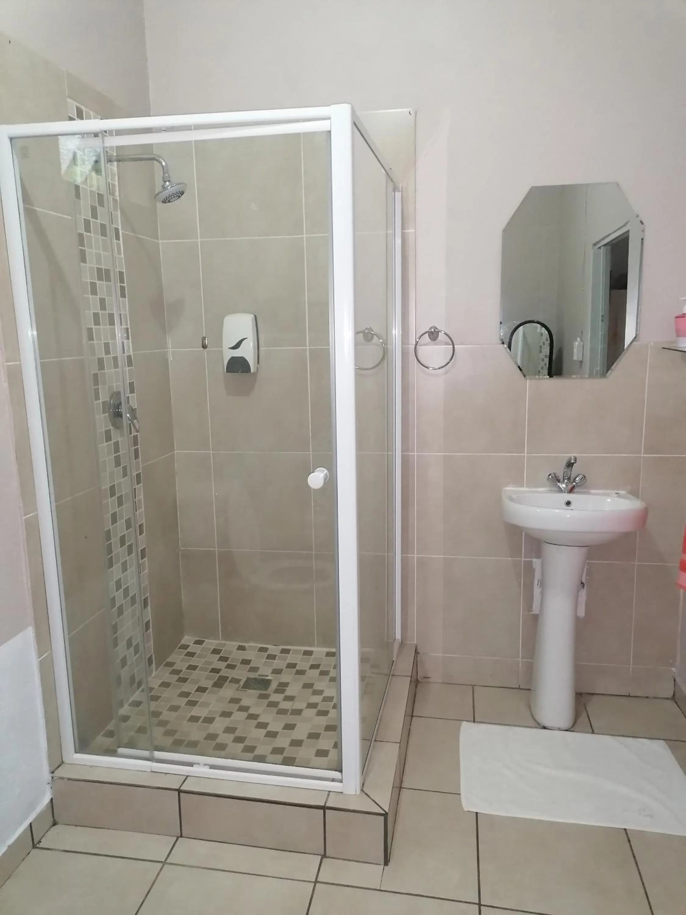 Bathroom in Hidden Inn