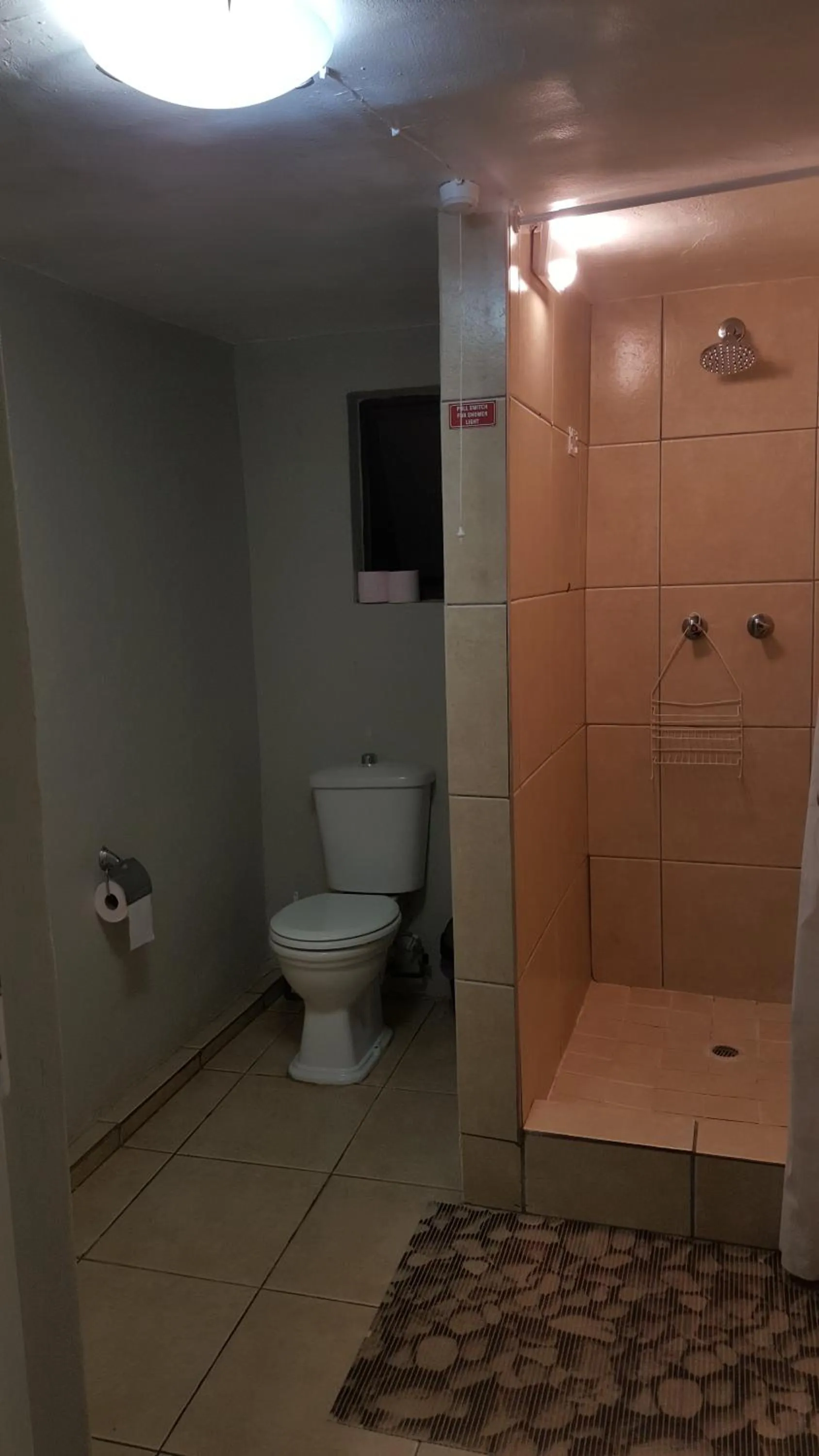 Shower in Hidden Inn