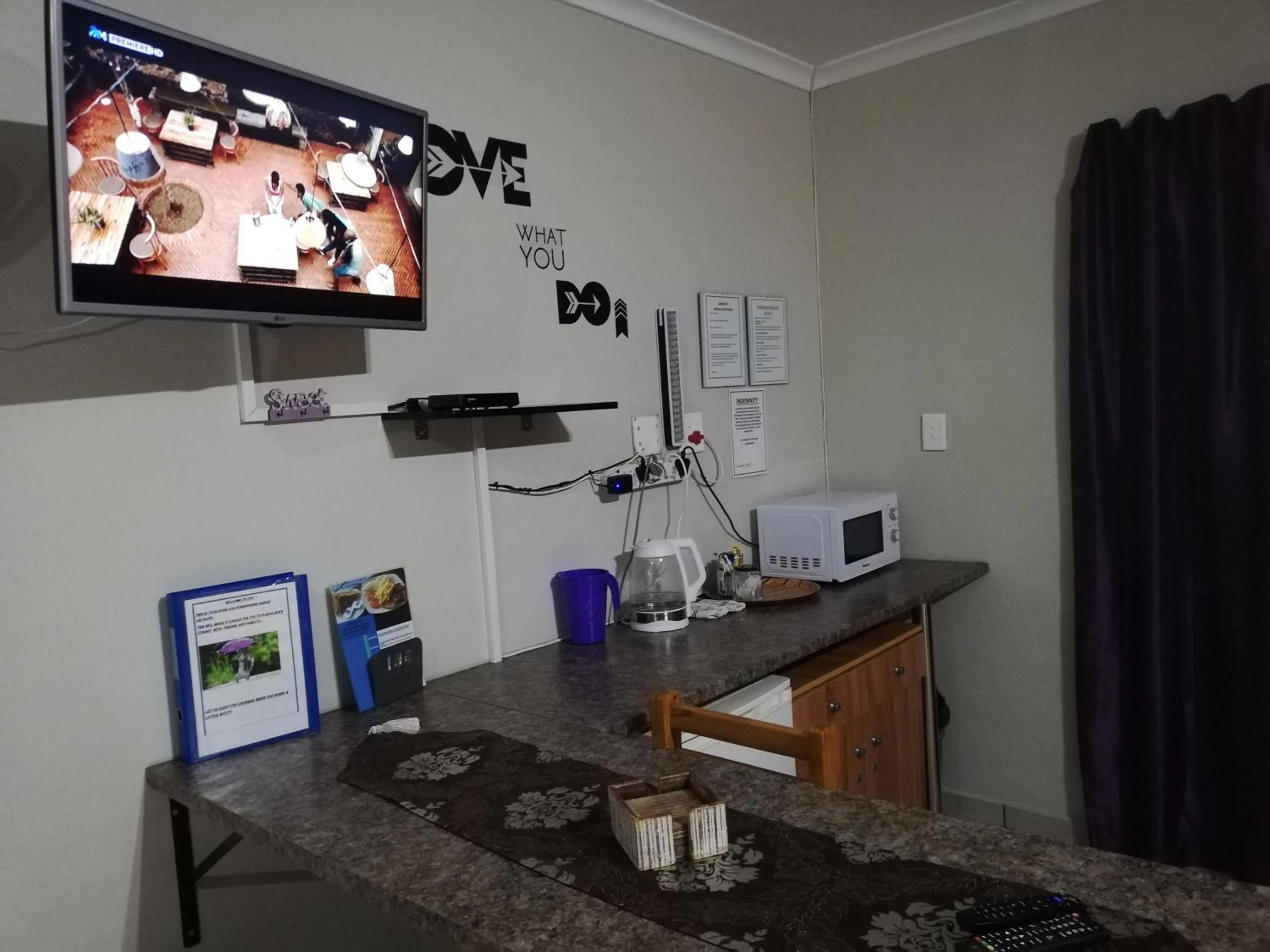 TV and multimedia in Hidden Inn