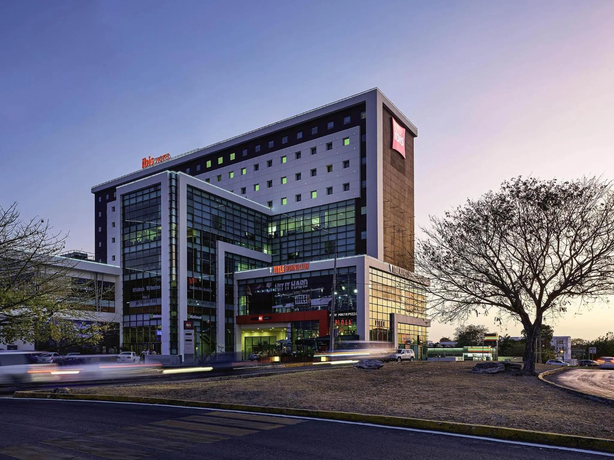 Property building in Ibis Cancun Centro