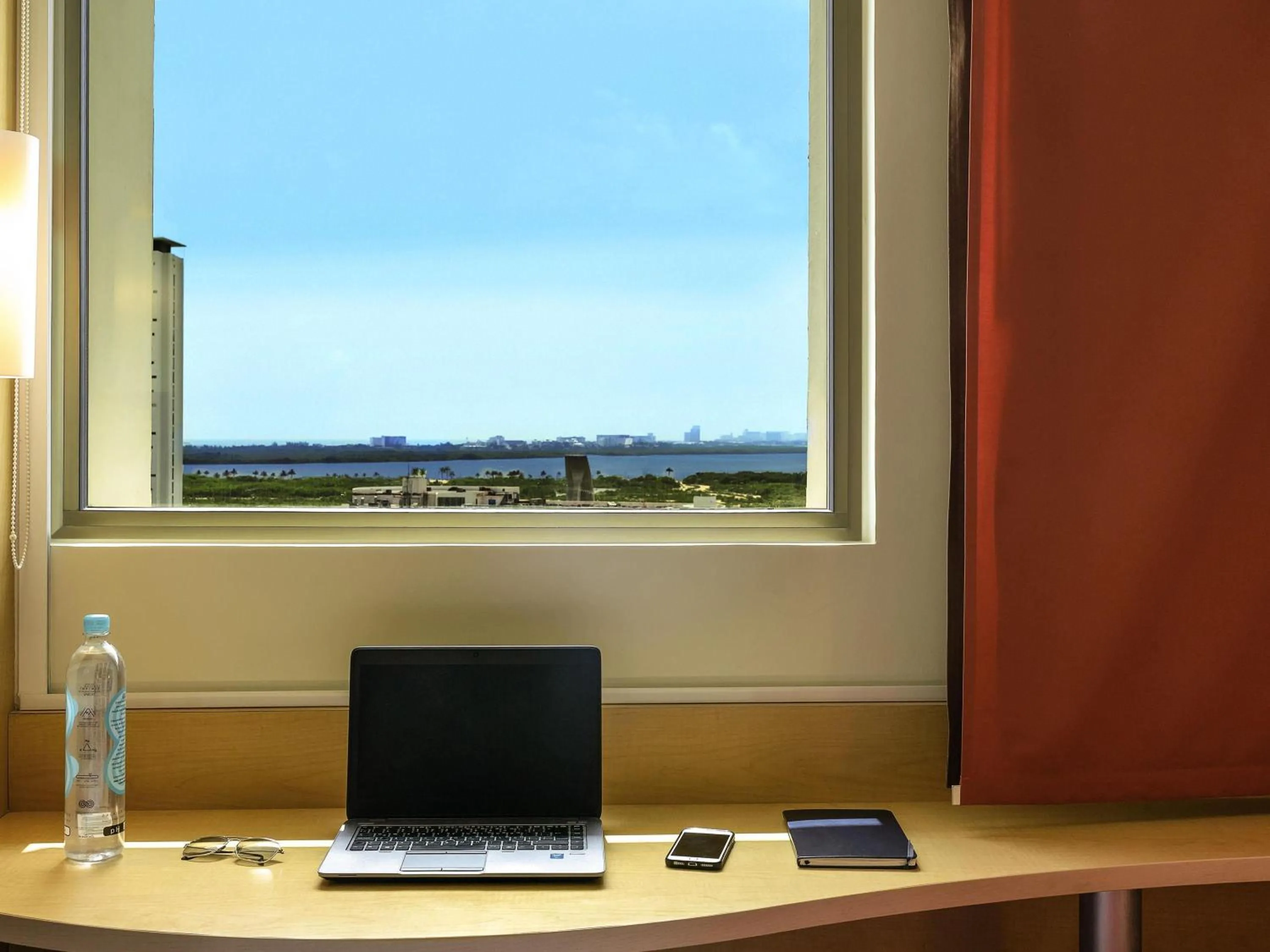Bedroom in Ibis Cancun Centro