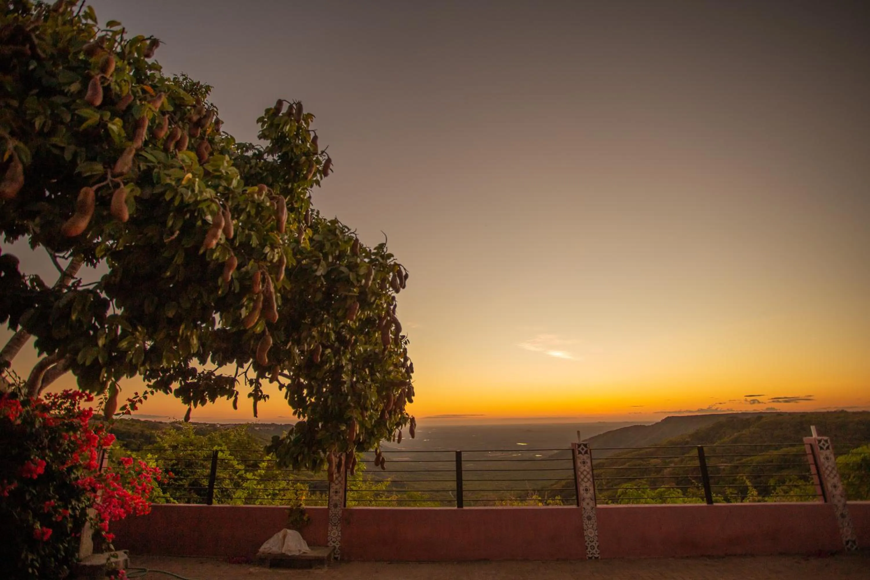 Hotel e Mirante recanto alto da serra