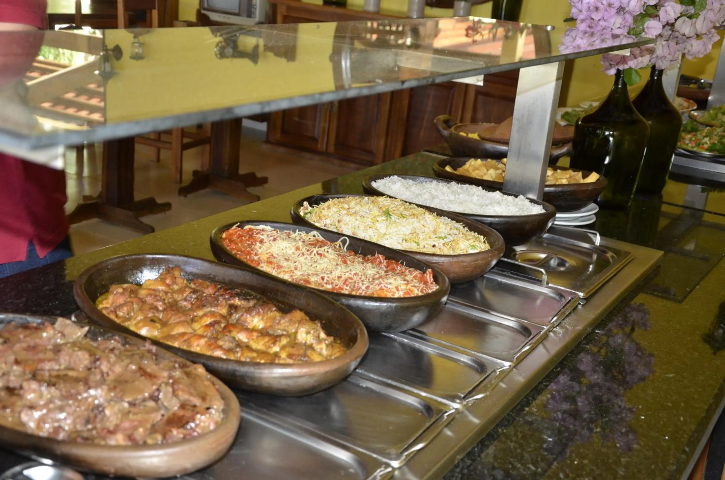 Restaurant/places to eat in Hotel e Mirante recanto alto da serra