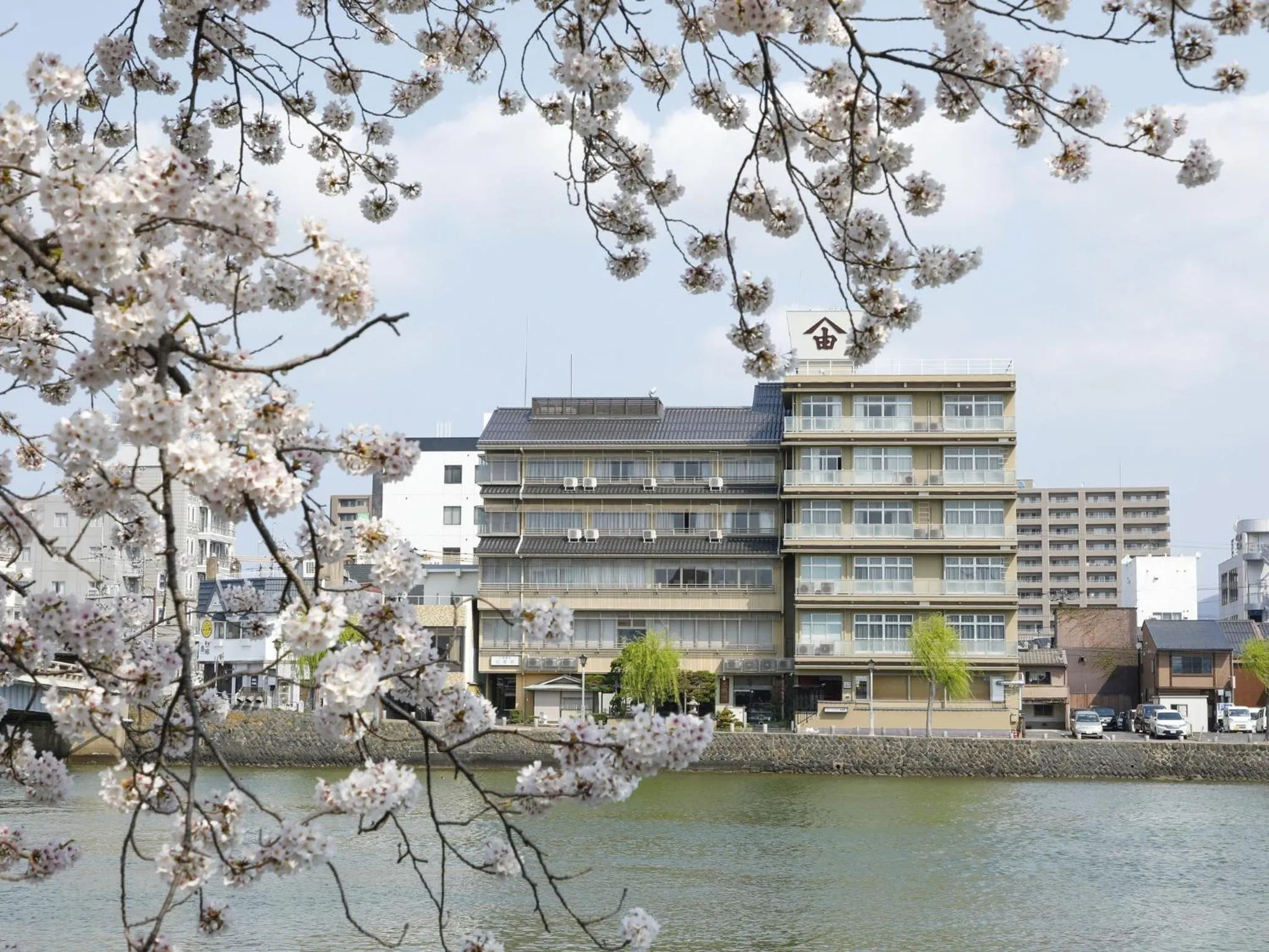 Property building in Ohashikan