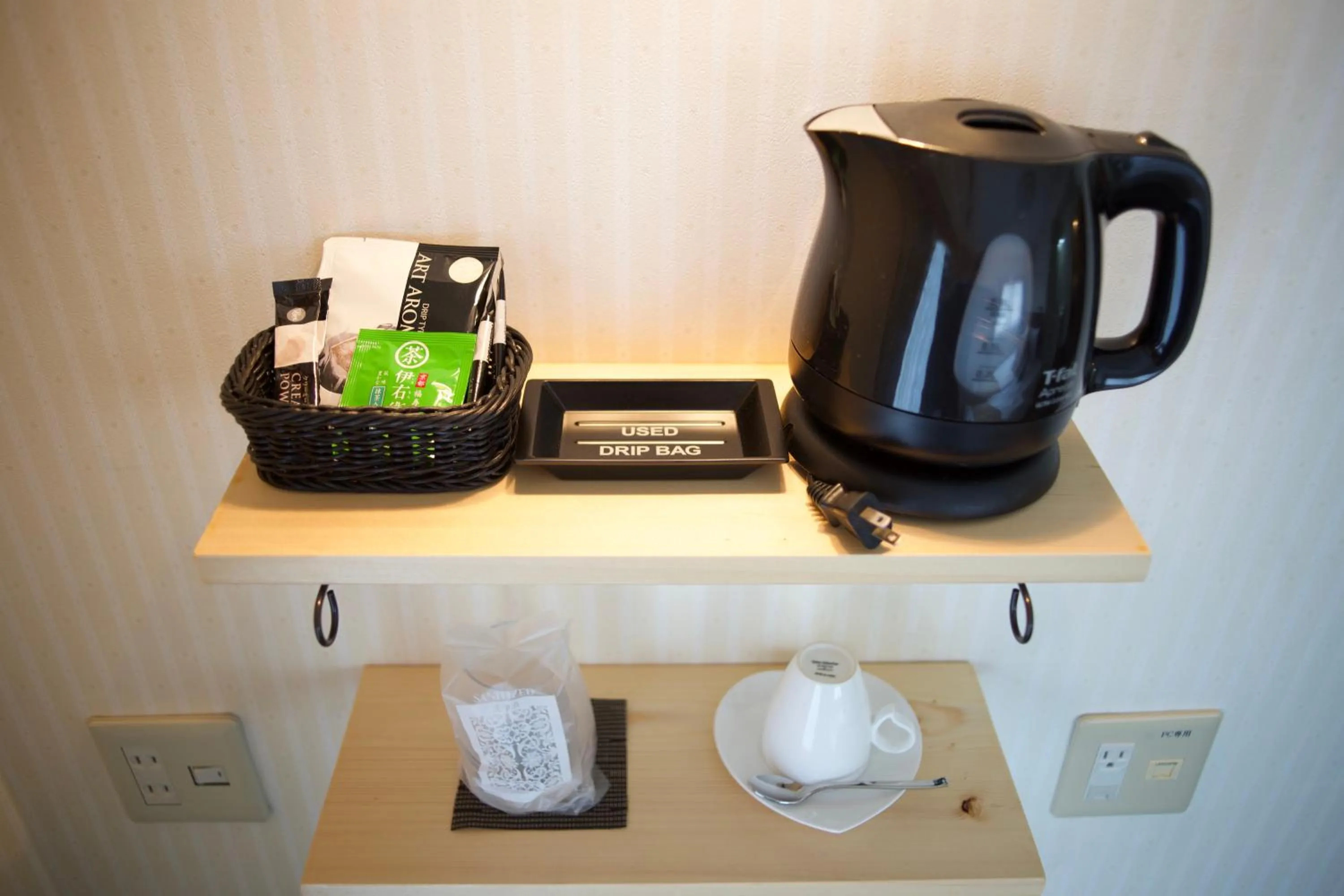 Coffee/Tea Facilities in Outlet Hotel Ueno Ekimae