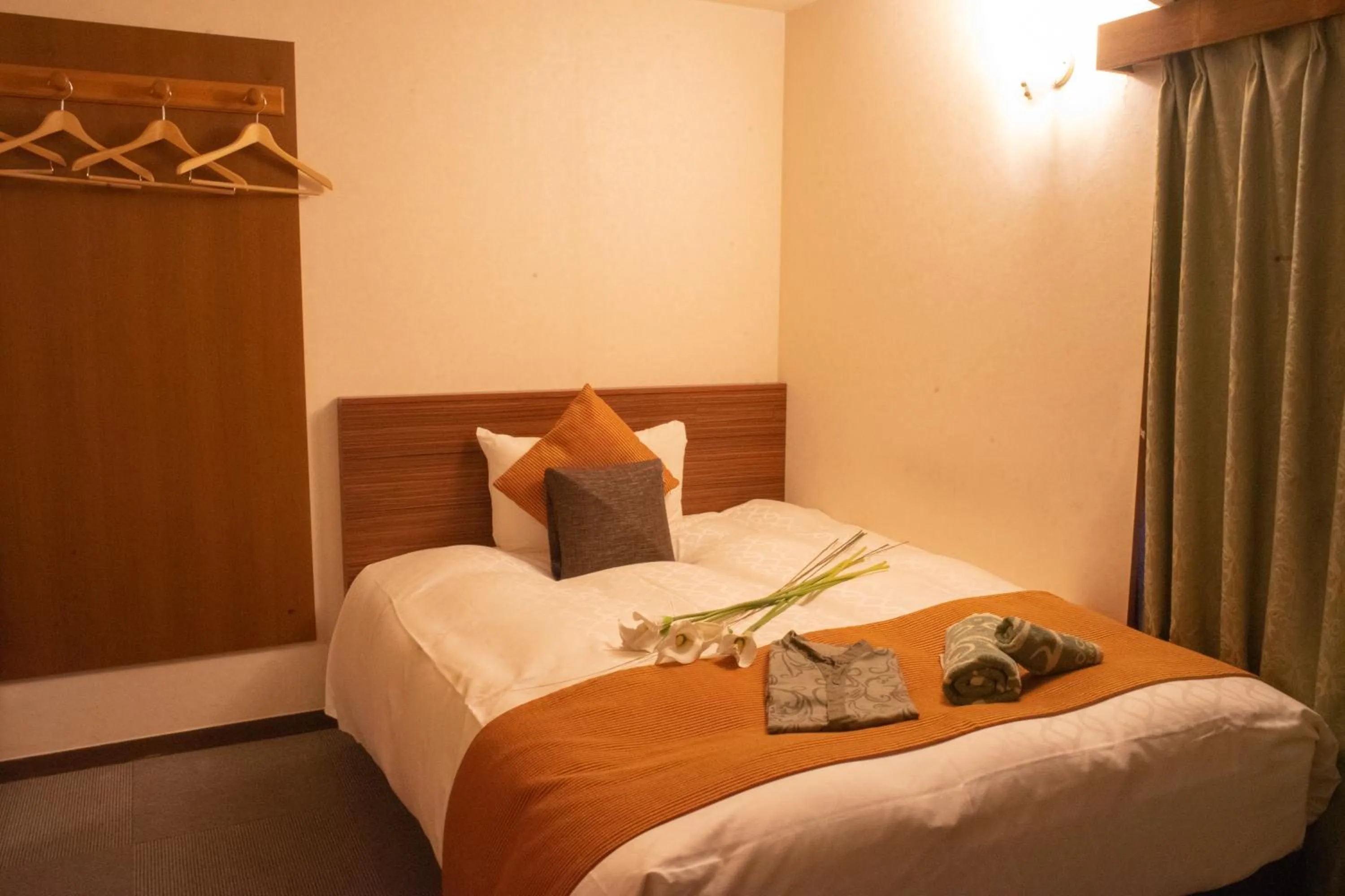 Bed in Outlet Hotel Ueno Ekimae
