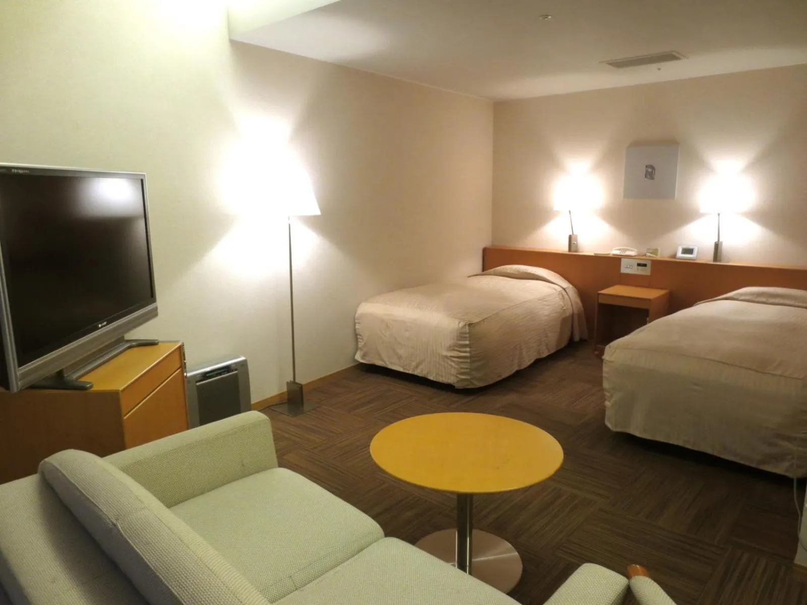 Bed in Hotel Landmark Wakayama