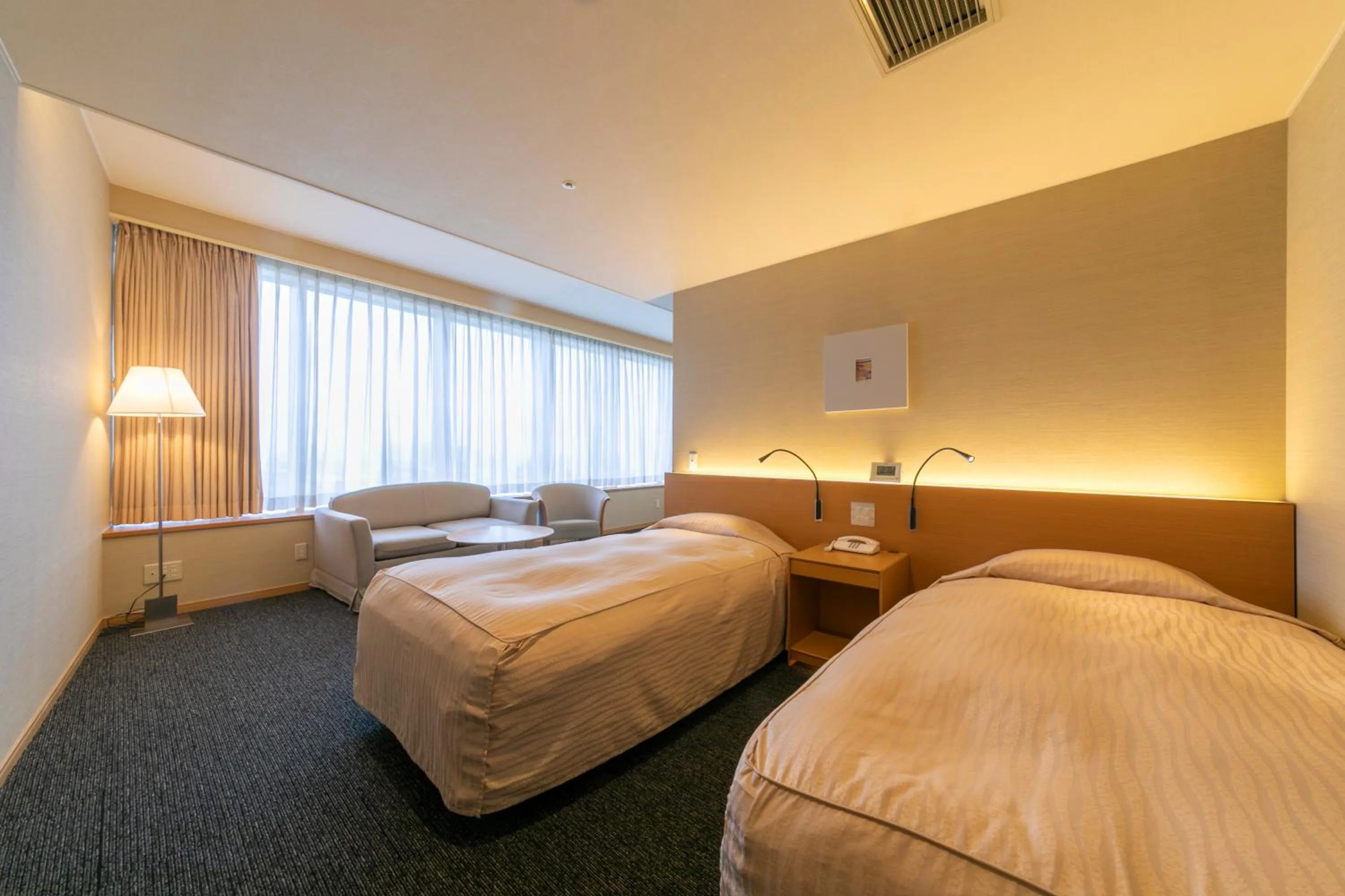 Bed in Hotel Landmark Wakayama