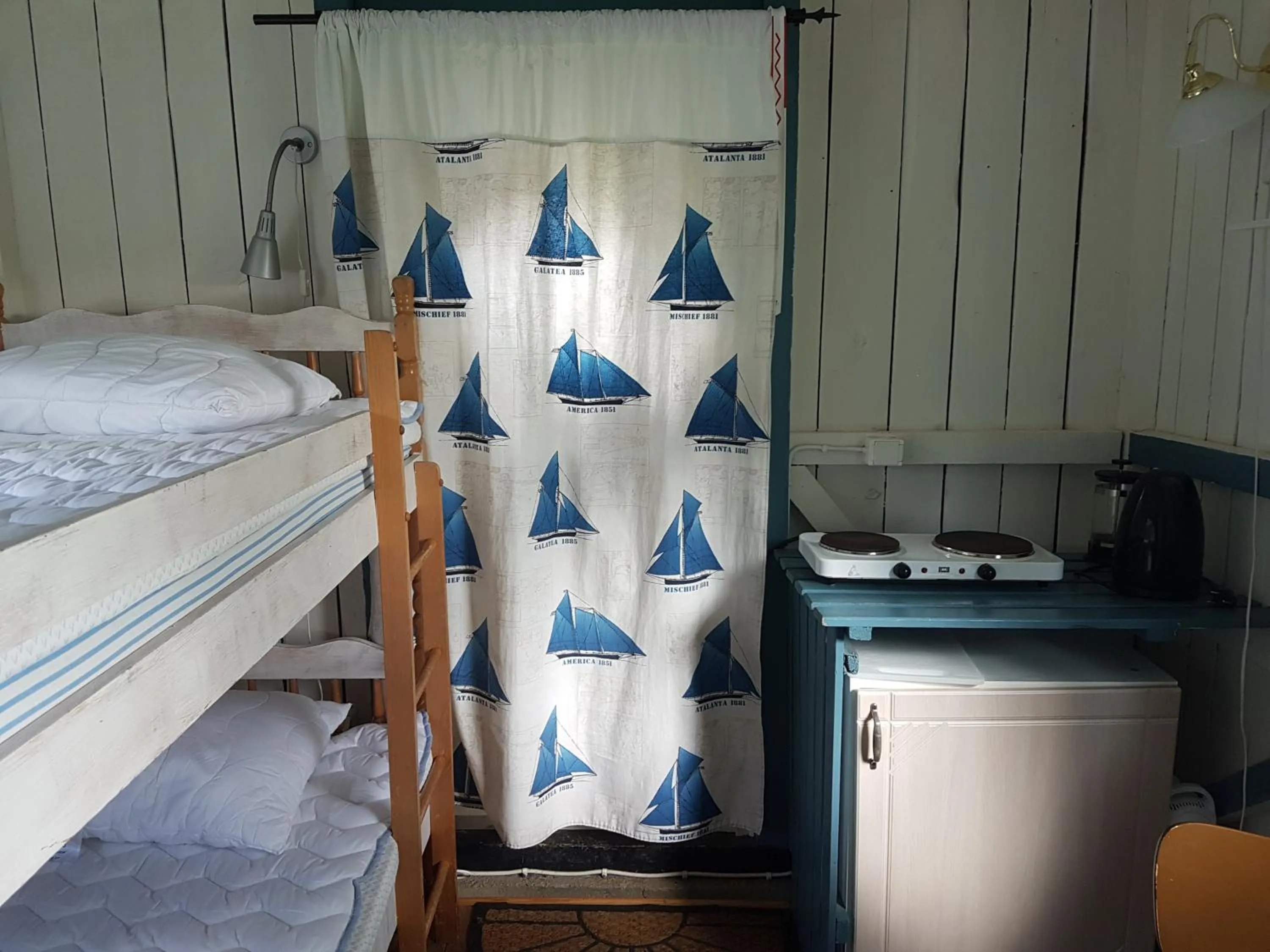 Brådtom Slusscafé & Stugor