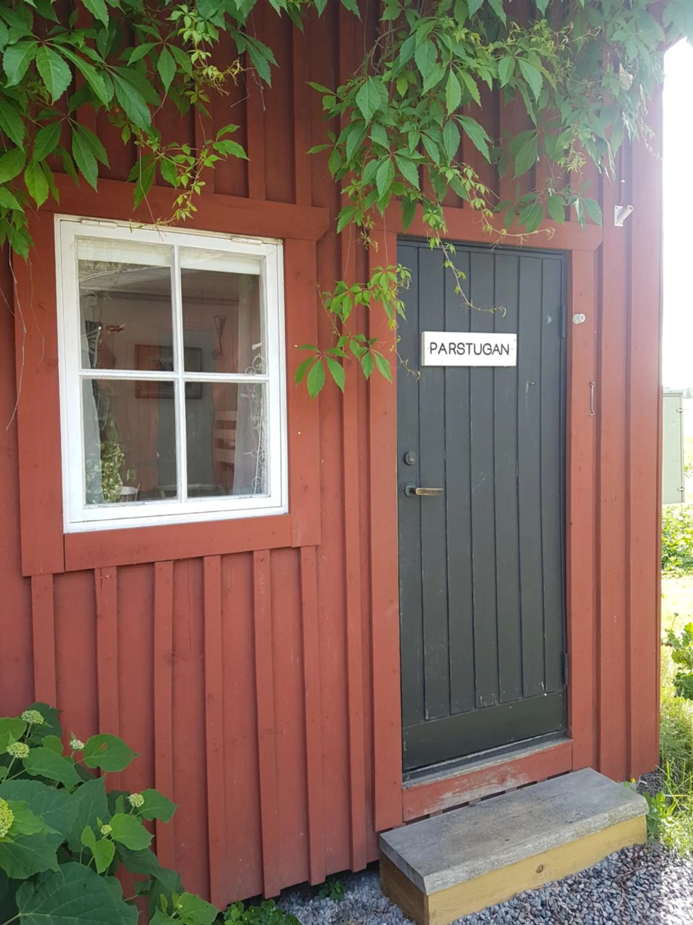 Brådtom Slusscafé & Stugor