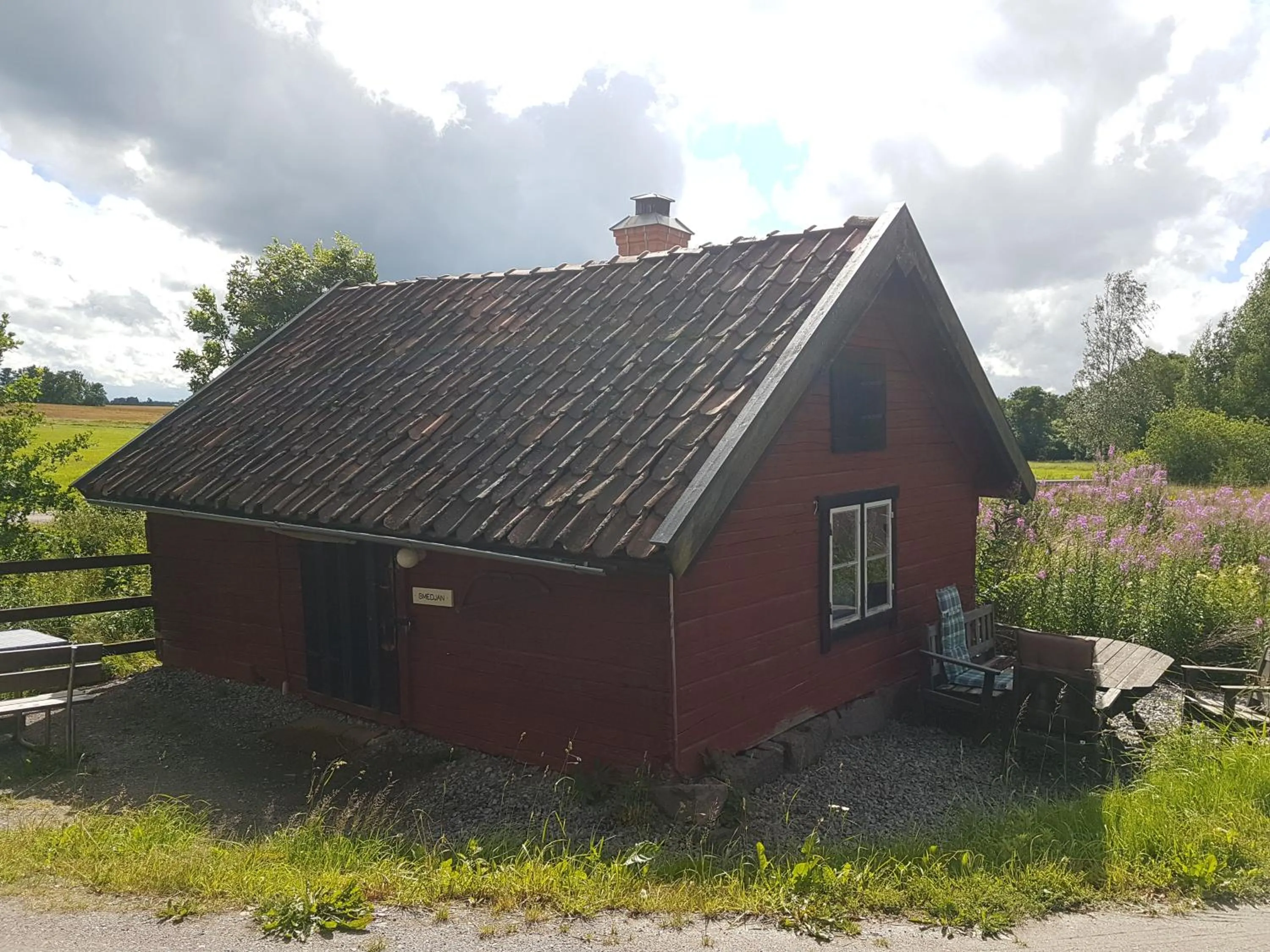 Brådtom Slusscafé & Stugor