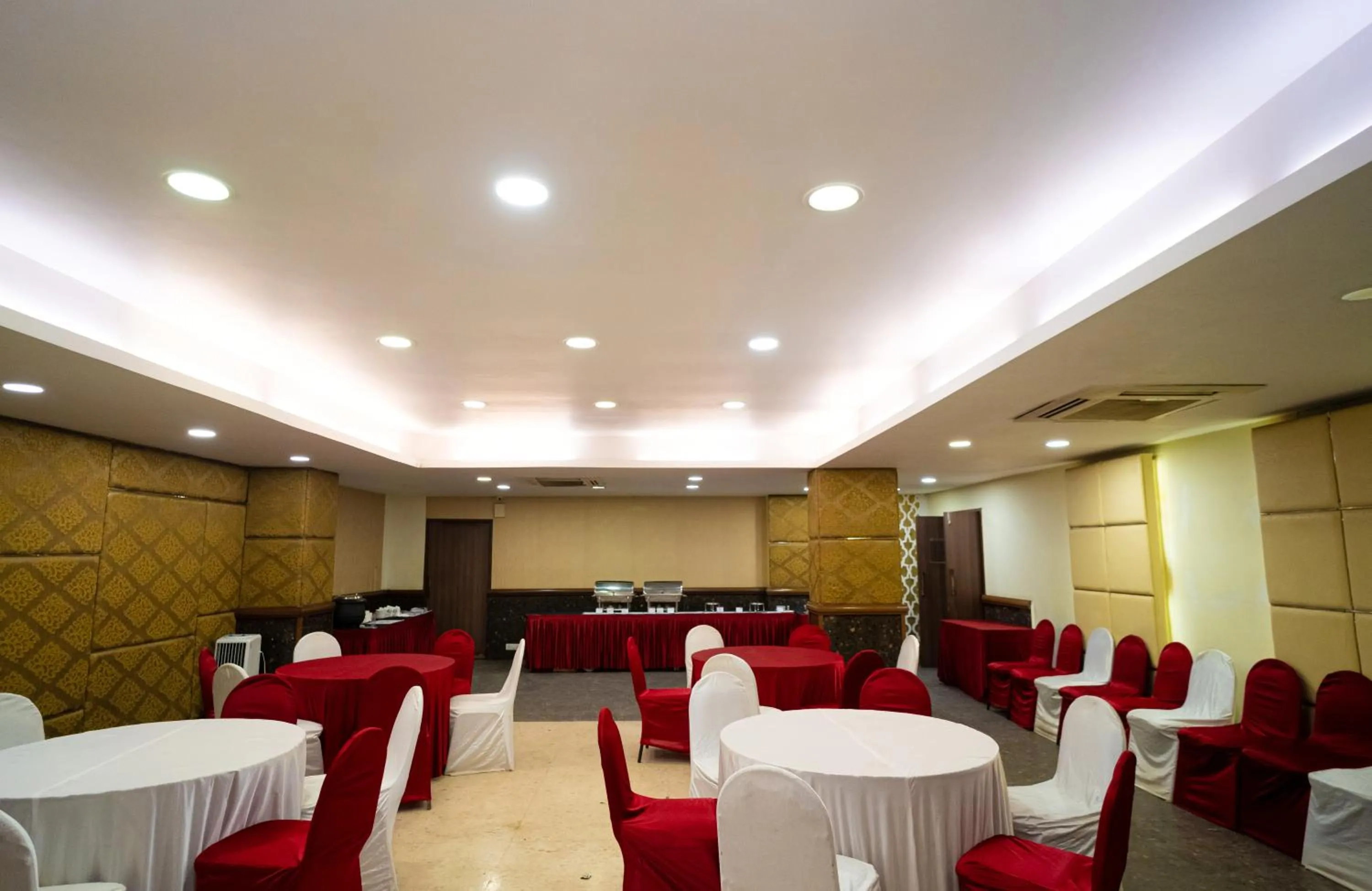 Banquet/Function facilities in The Fern Residency, Subhash Bridge, Ahmedabad