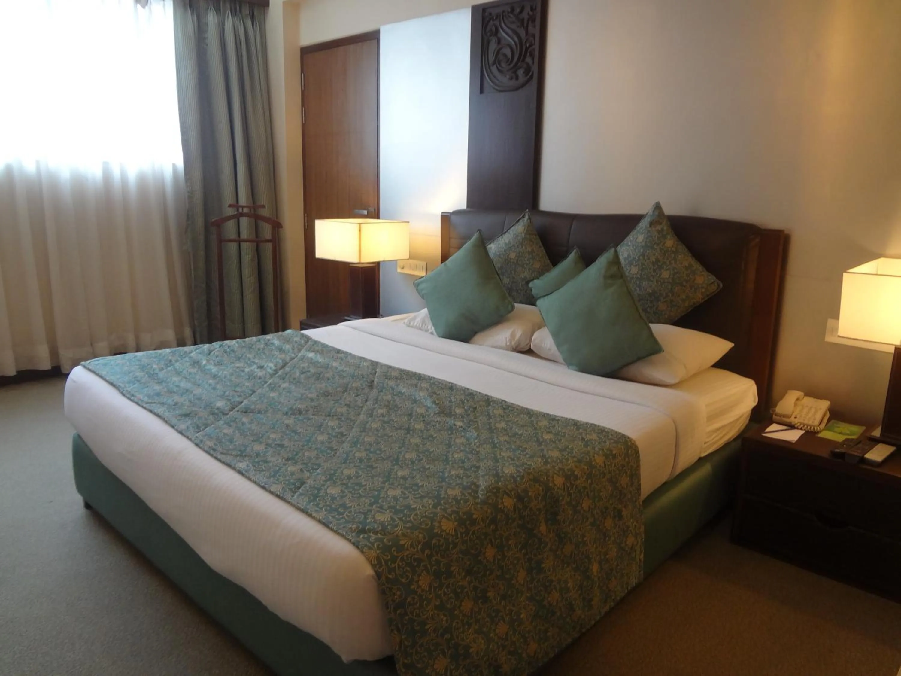 Day, Bed in The Fern Residency, Subhash Bridge, Ahmedabad