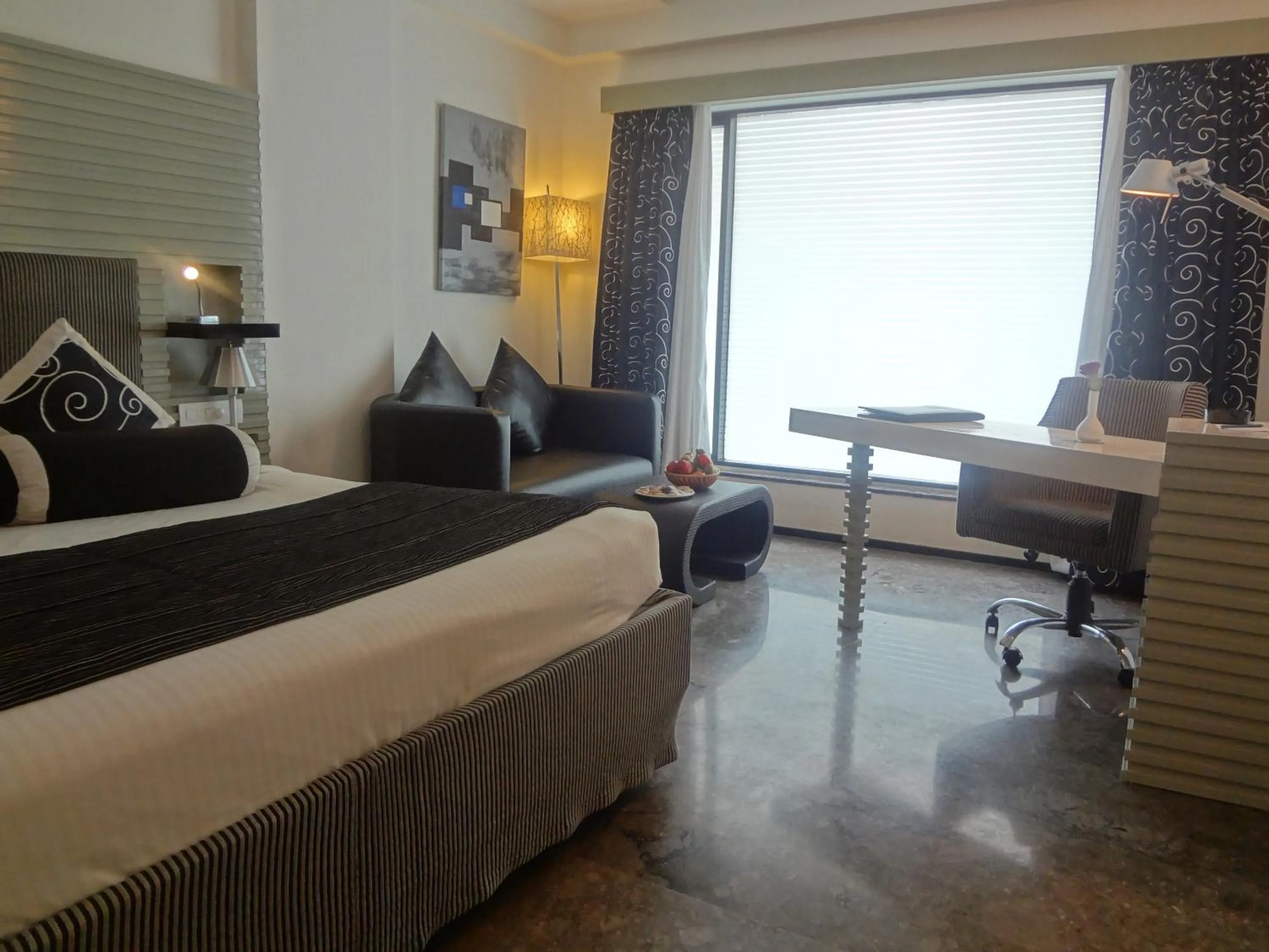 Day, Bed in The Fern Residency, Subhash Bridge, Ahmedabad