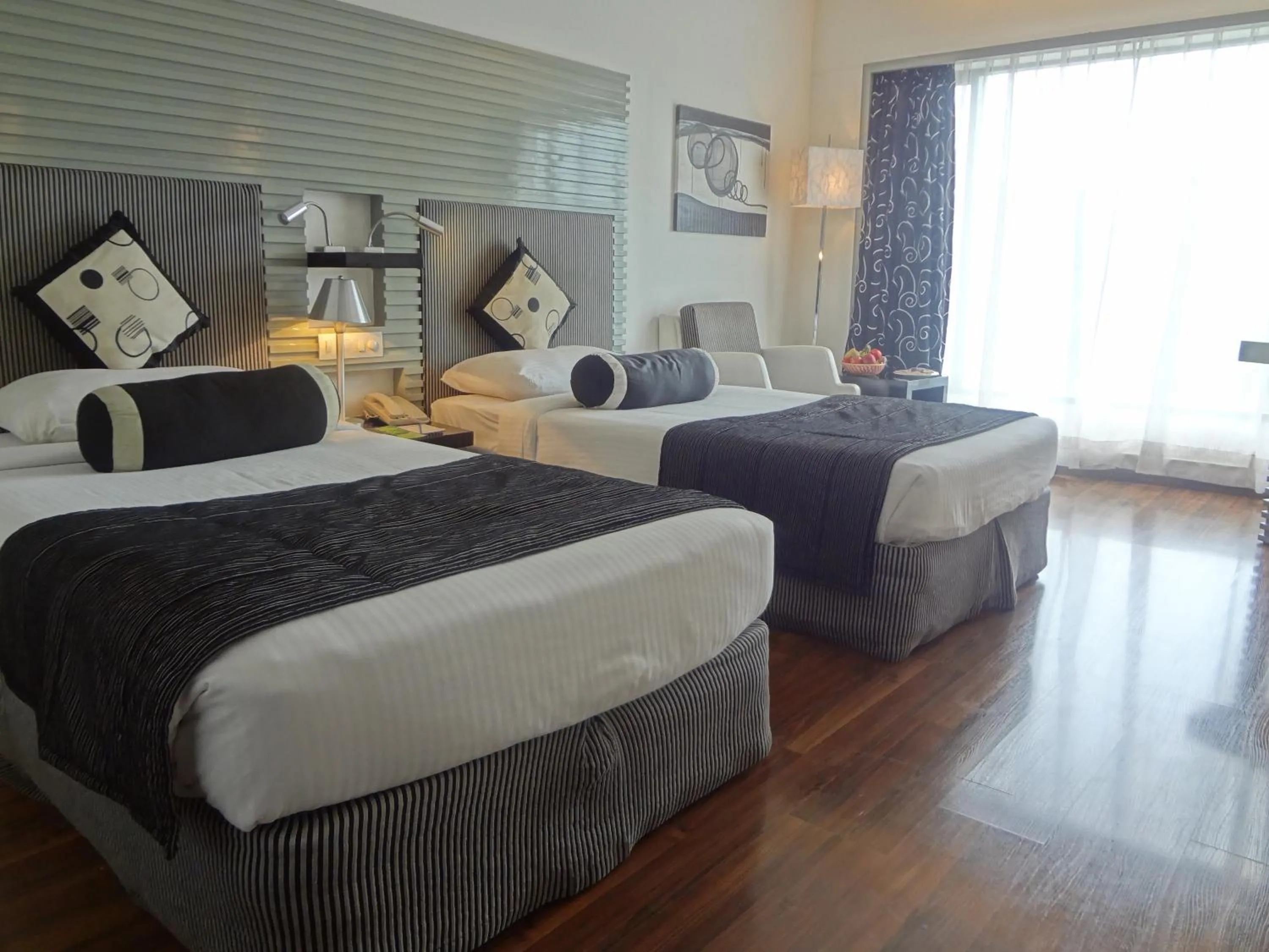 Day, Bed in The Fern Residency, Subhash Bridge, Ahmedabad