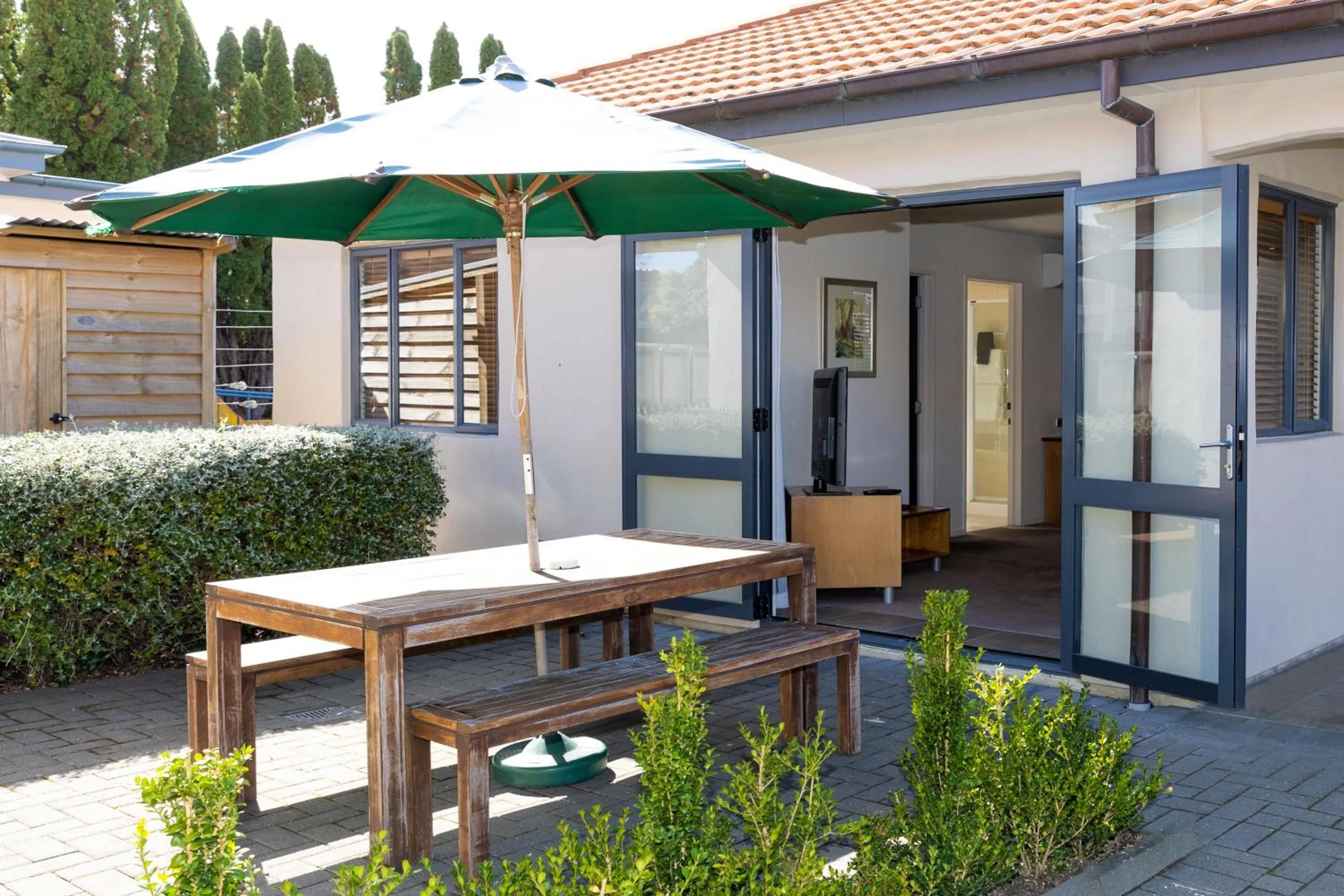 Garden view in Harvest Lodge Motel