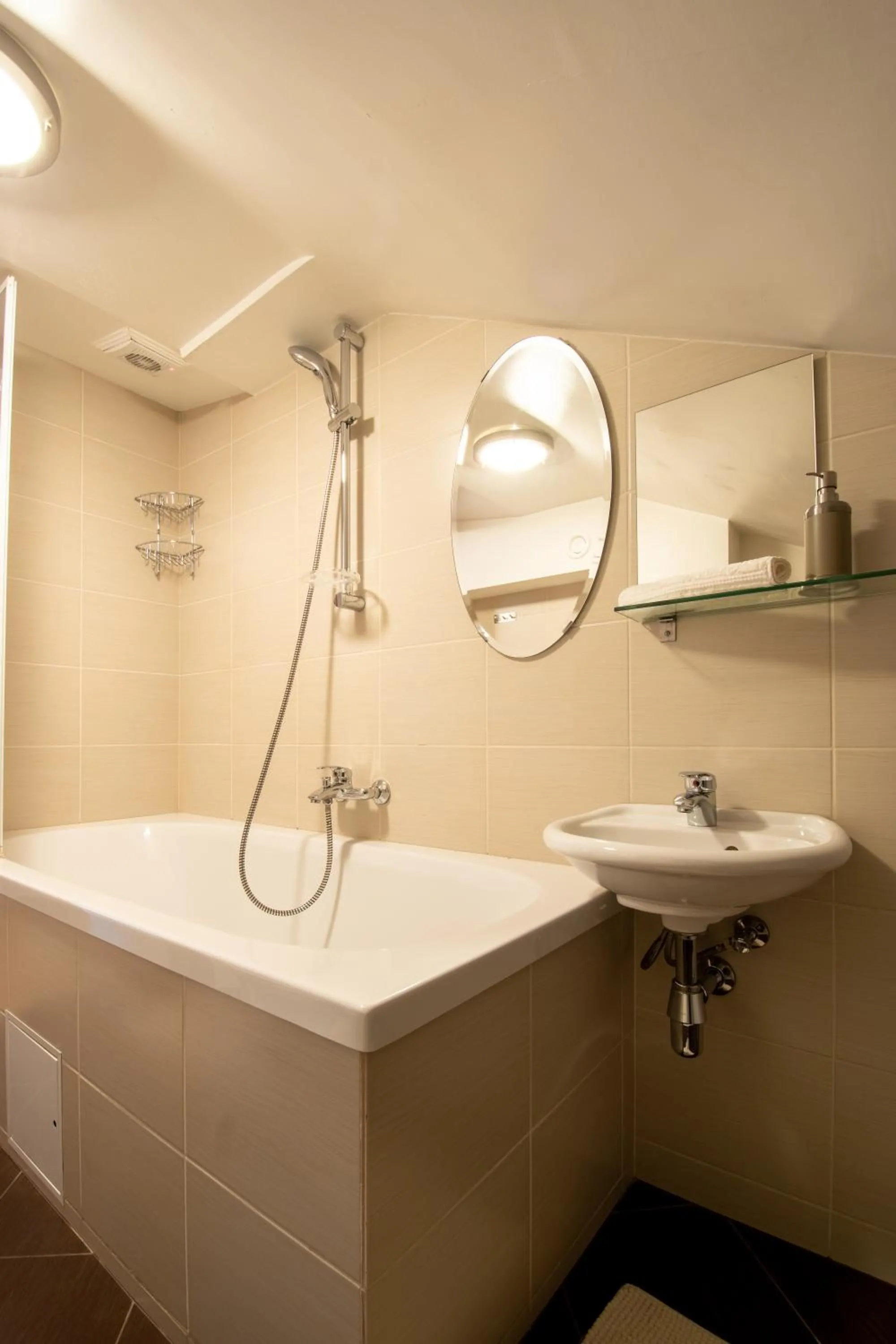 Bathroom in Bergzeit Appartments