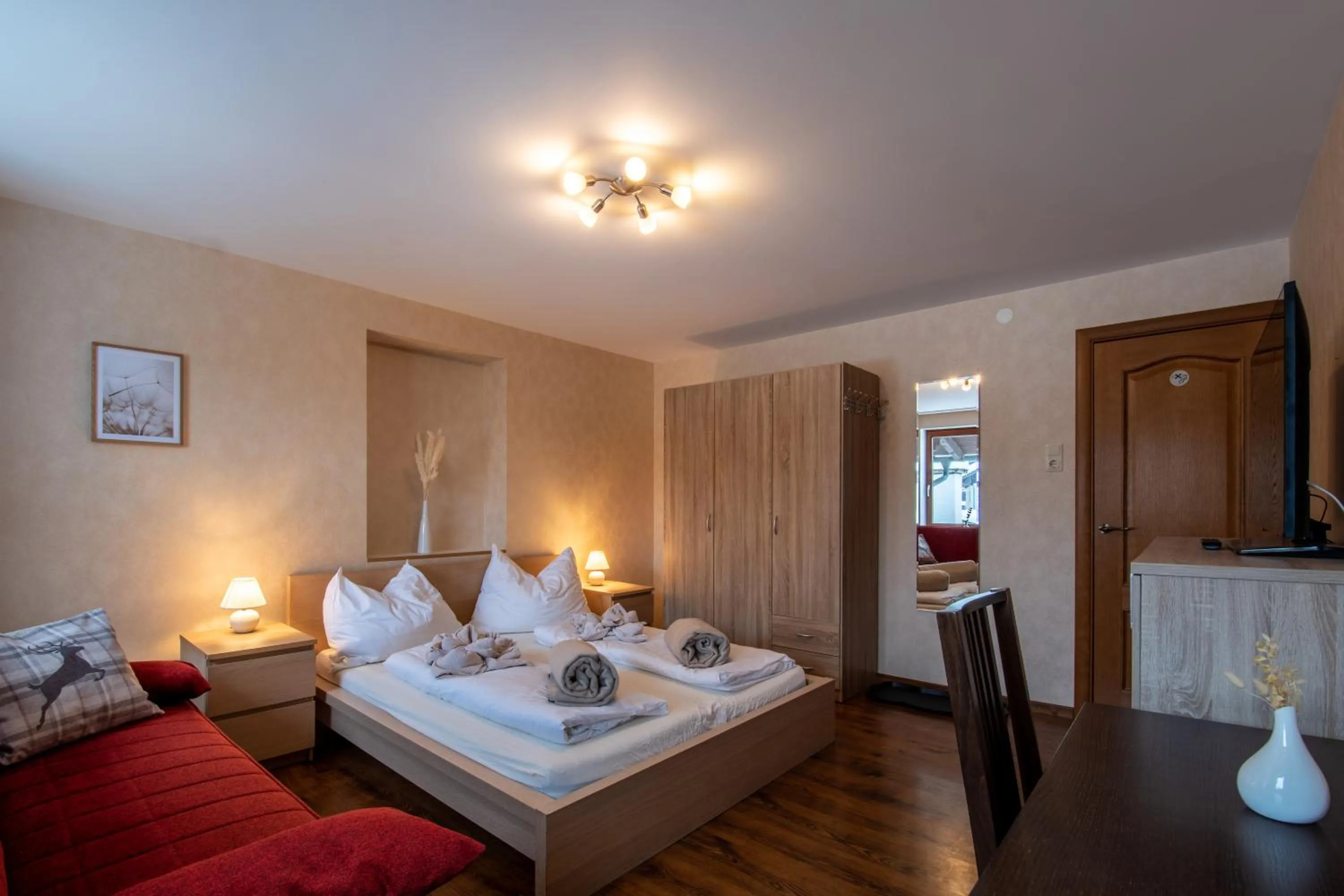 Photo of the whole room, Bed in Bergzeit Appartments