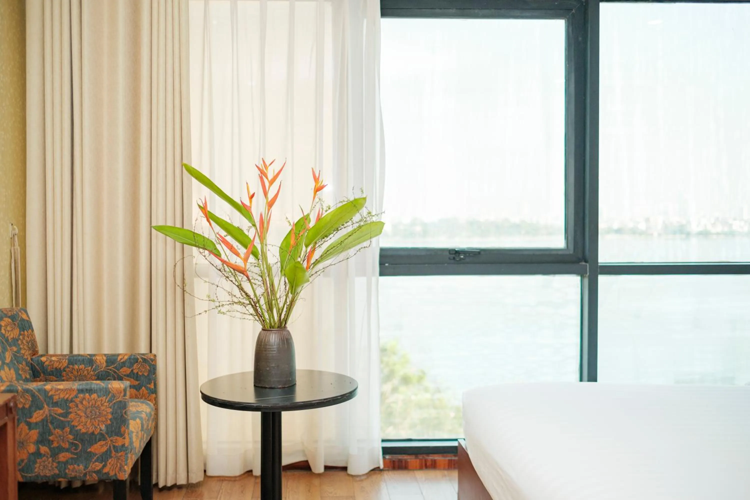 Bed in Sunset Westlake Hanoi Hotel