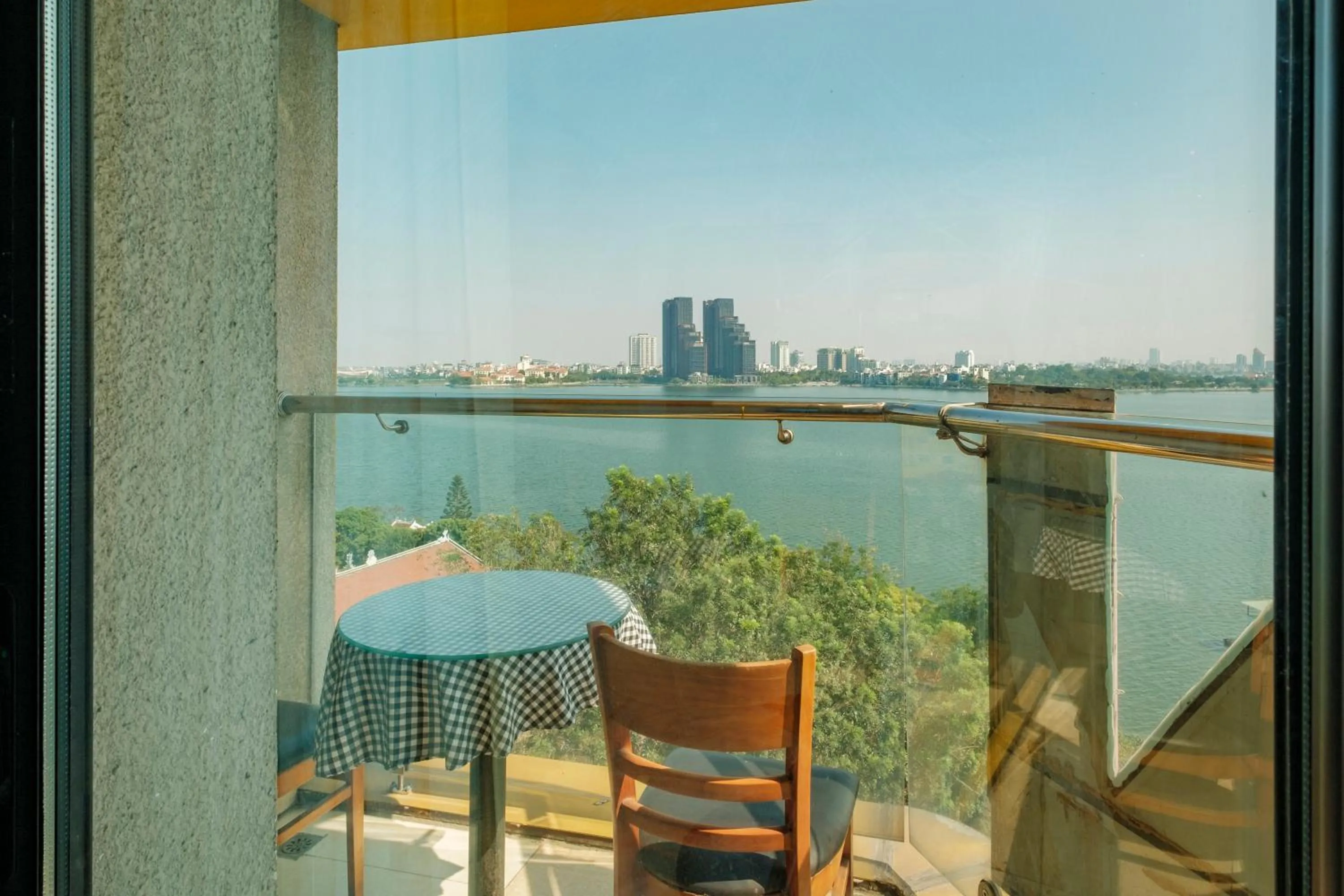 Sunset Westlake Hanoi Hotel