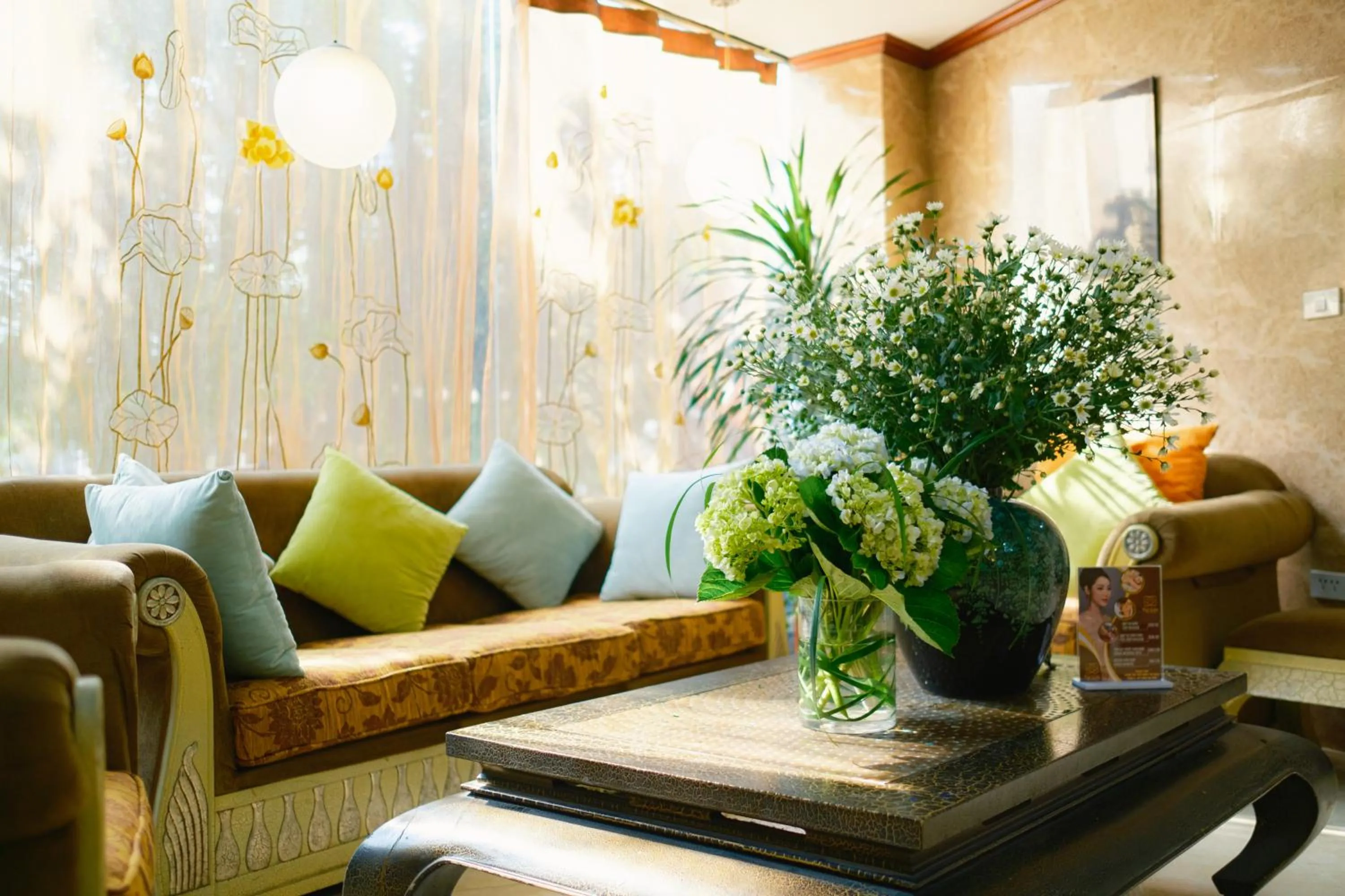 Sunset Westlake Hanoi Hotel