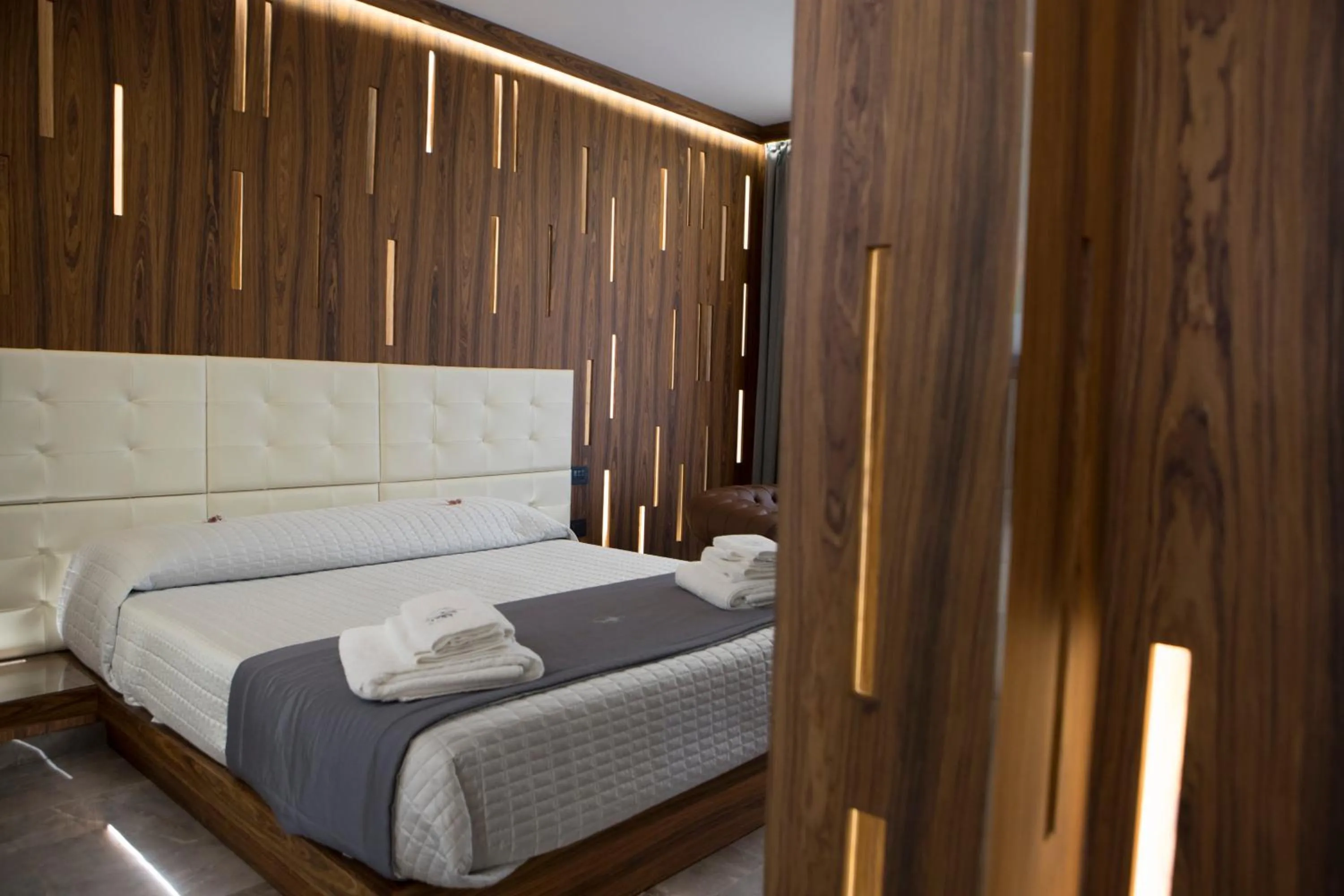 Bedroom, Bed in Upper - Boutique Hotel