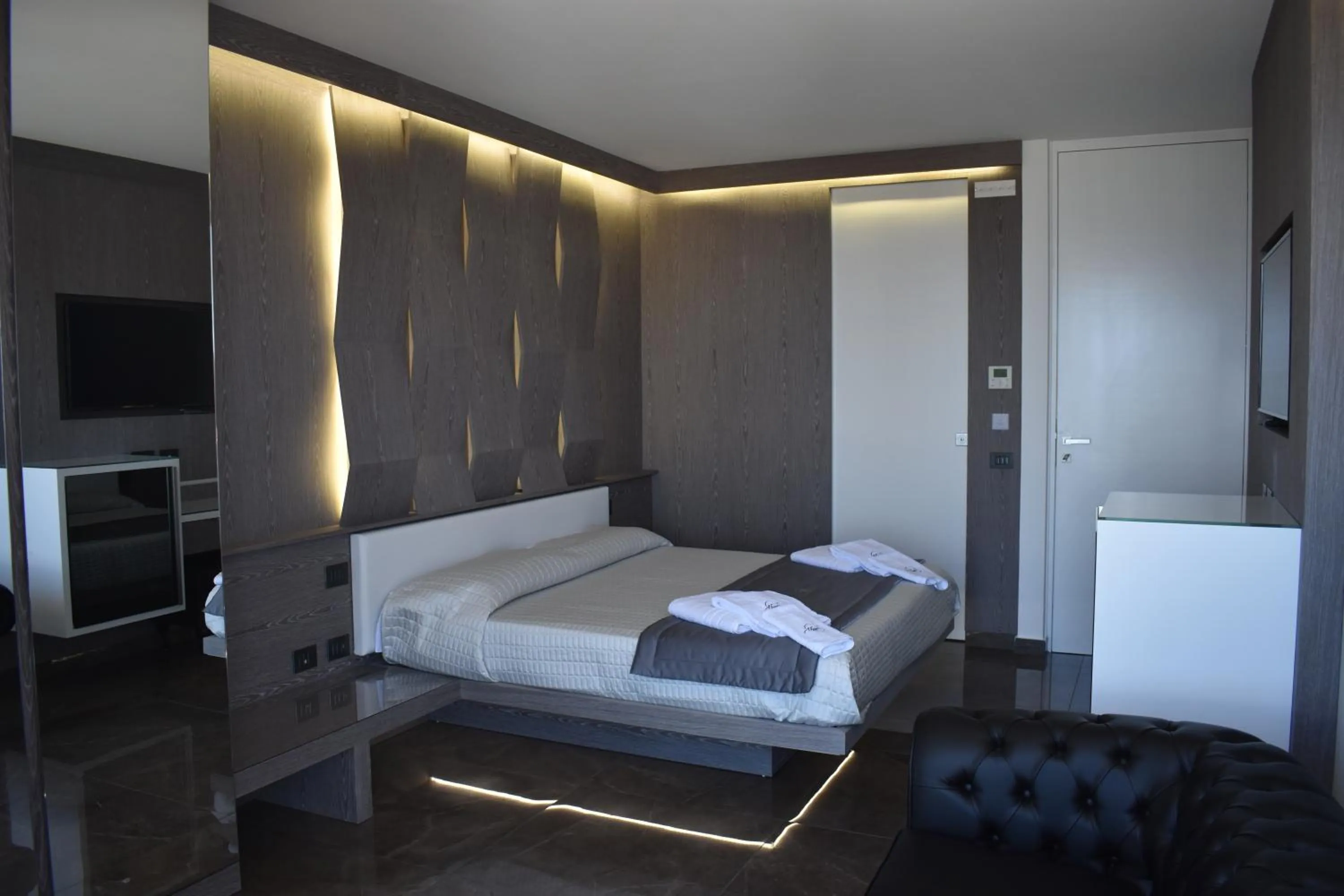 Bed in Upper - Boutique Hotel