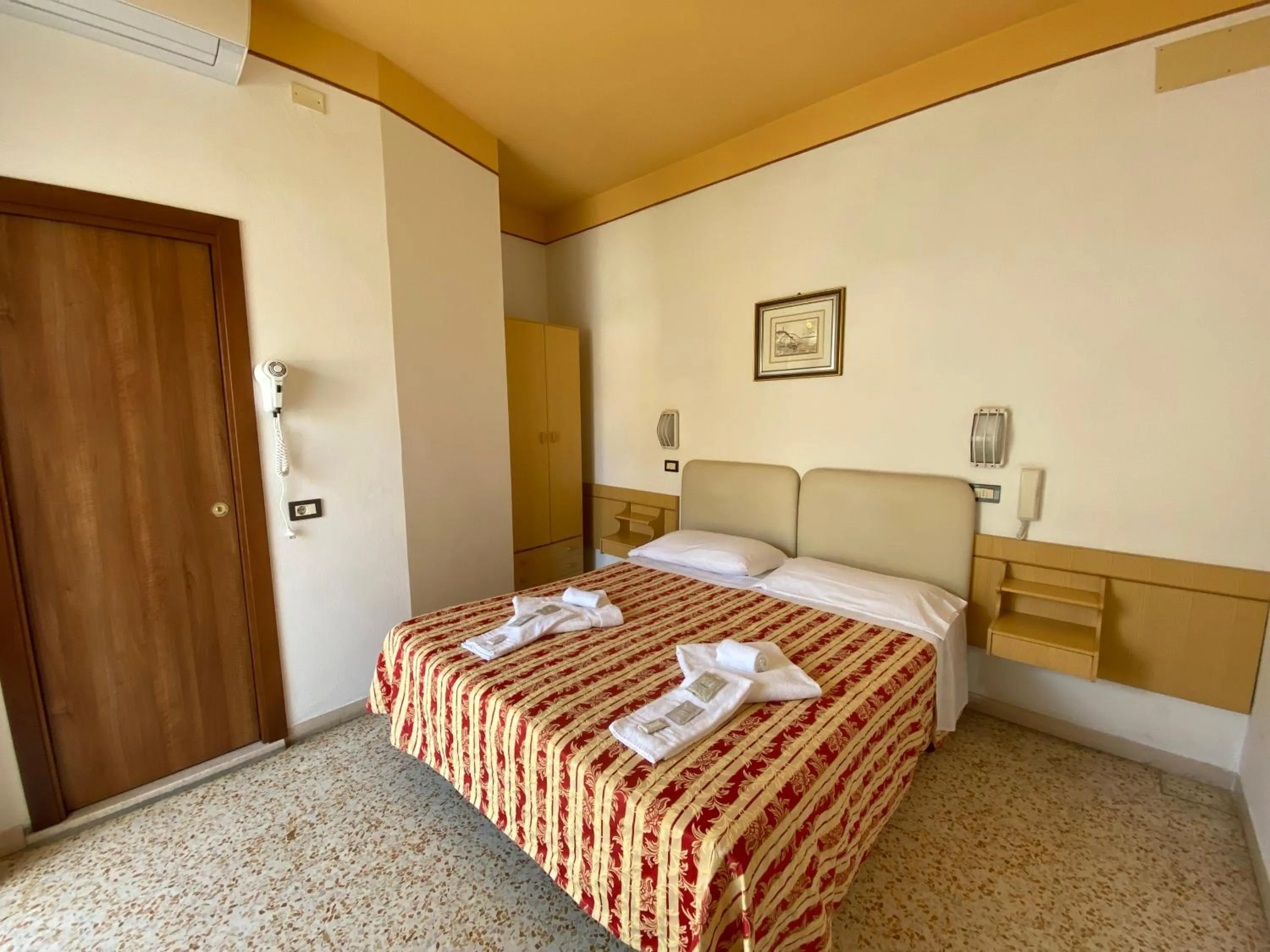 Photo of the whole room, Bed in Hotel Nanni Garnì