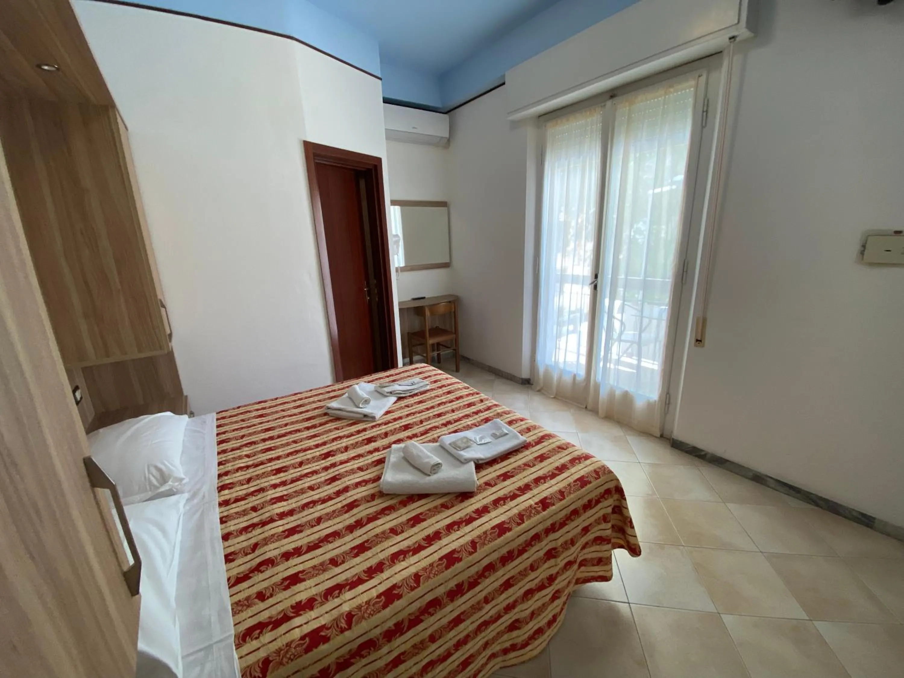 Photo of the whole room, Bed in Hotel Nanni Garnì