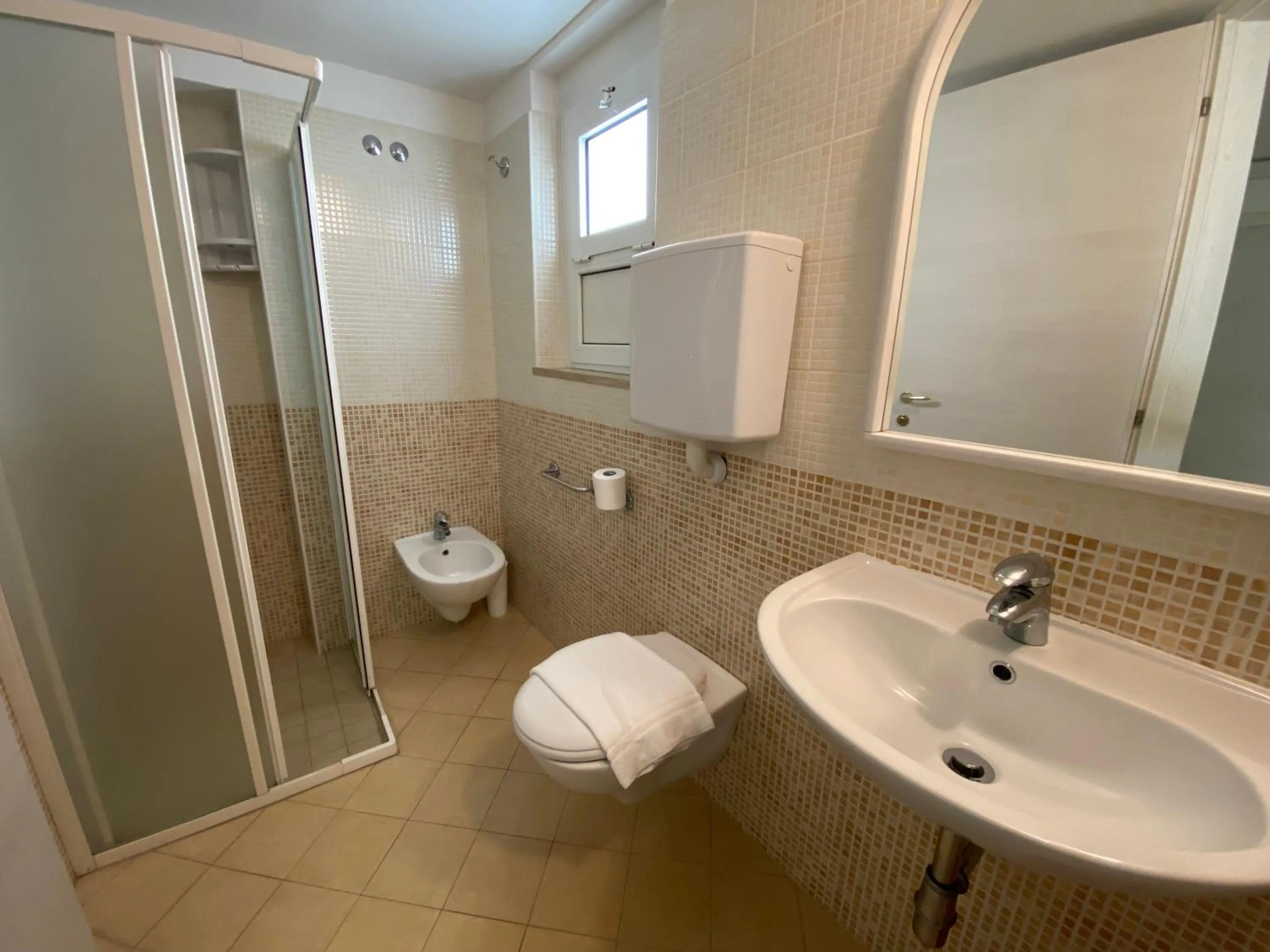 Shower in Hotel Nanni Garnì