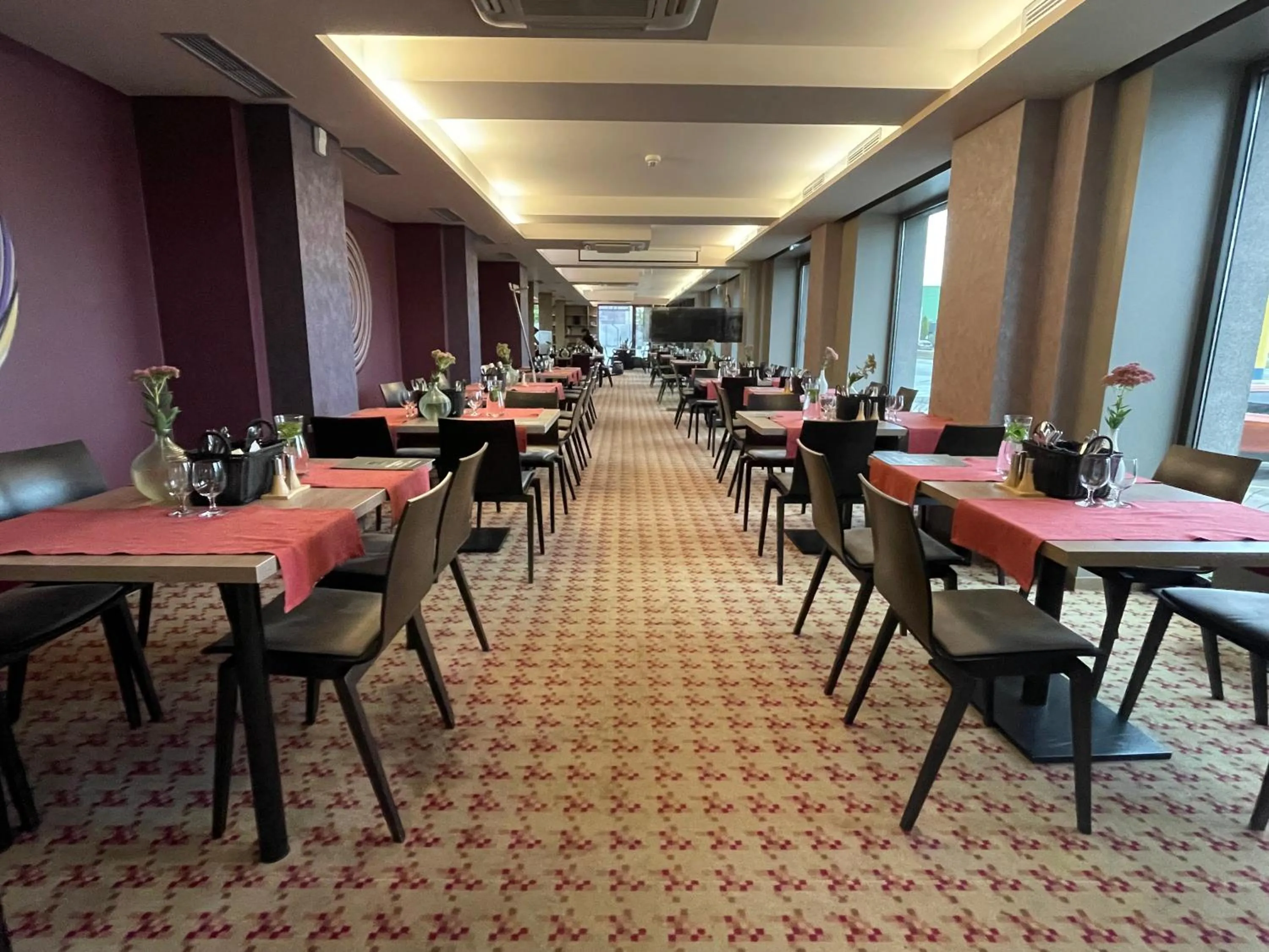 Restaurant/places to eat in Kongres Hotel Roca
