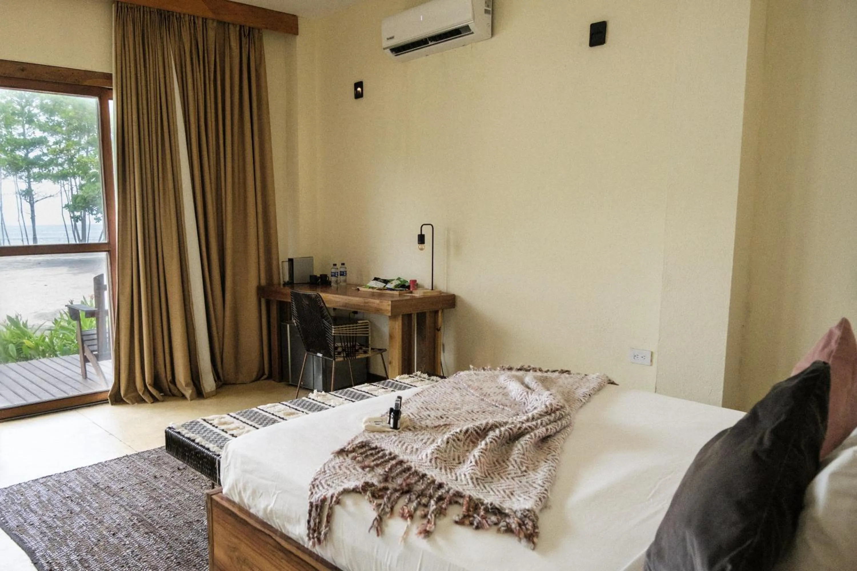 Bedroom, Bed in Tay Beach Hotel Tayrona