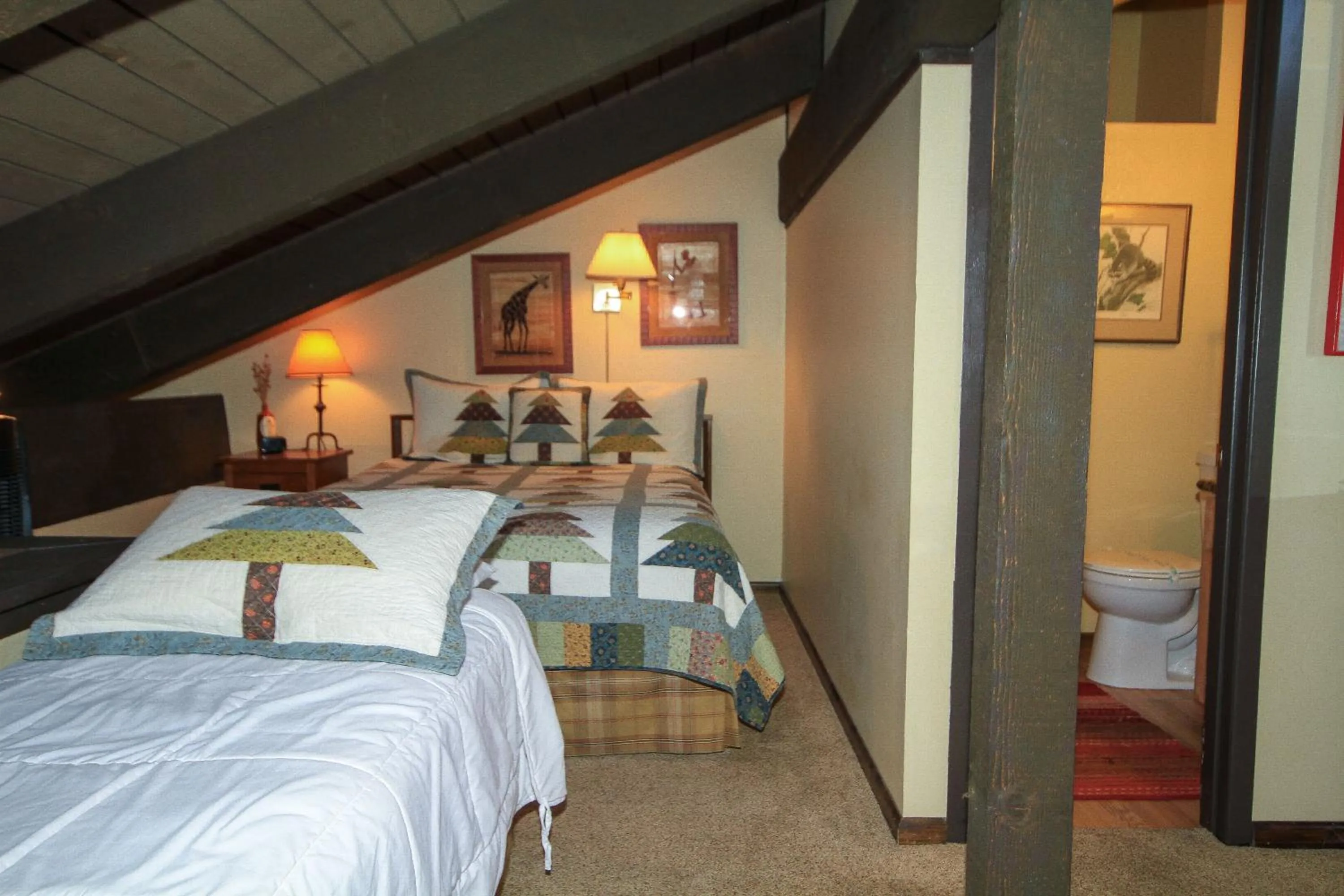 Other, Bed in Discovery 4 142 Loft