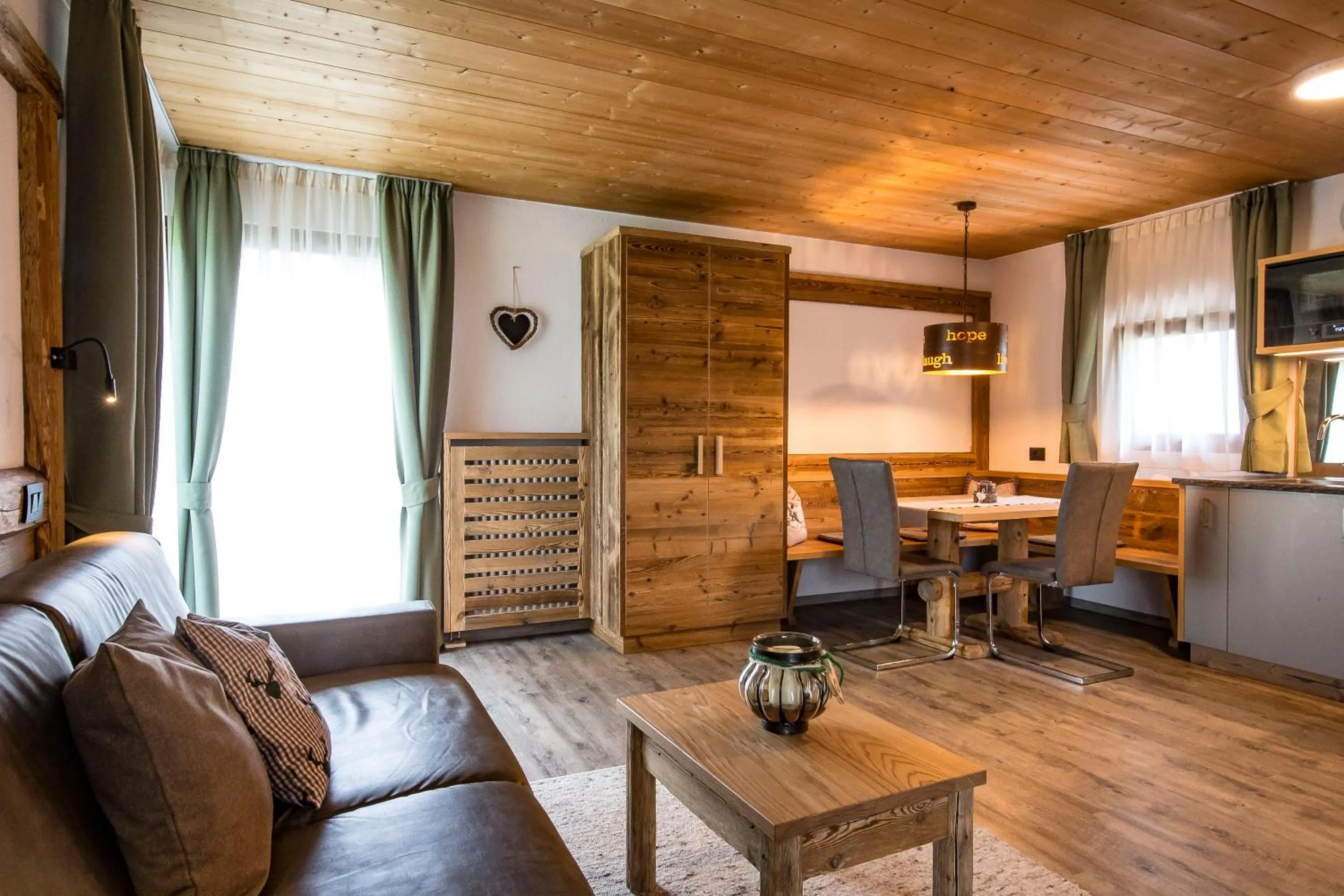Living room in La Bercia Alpine Lodge & Spa