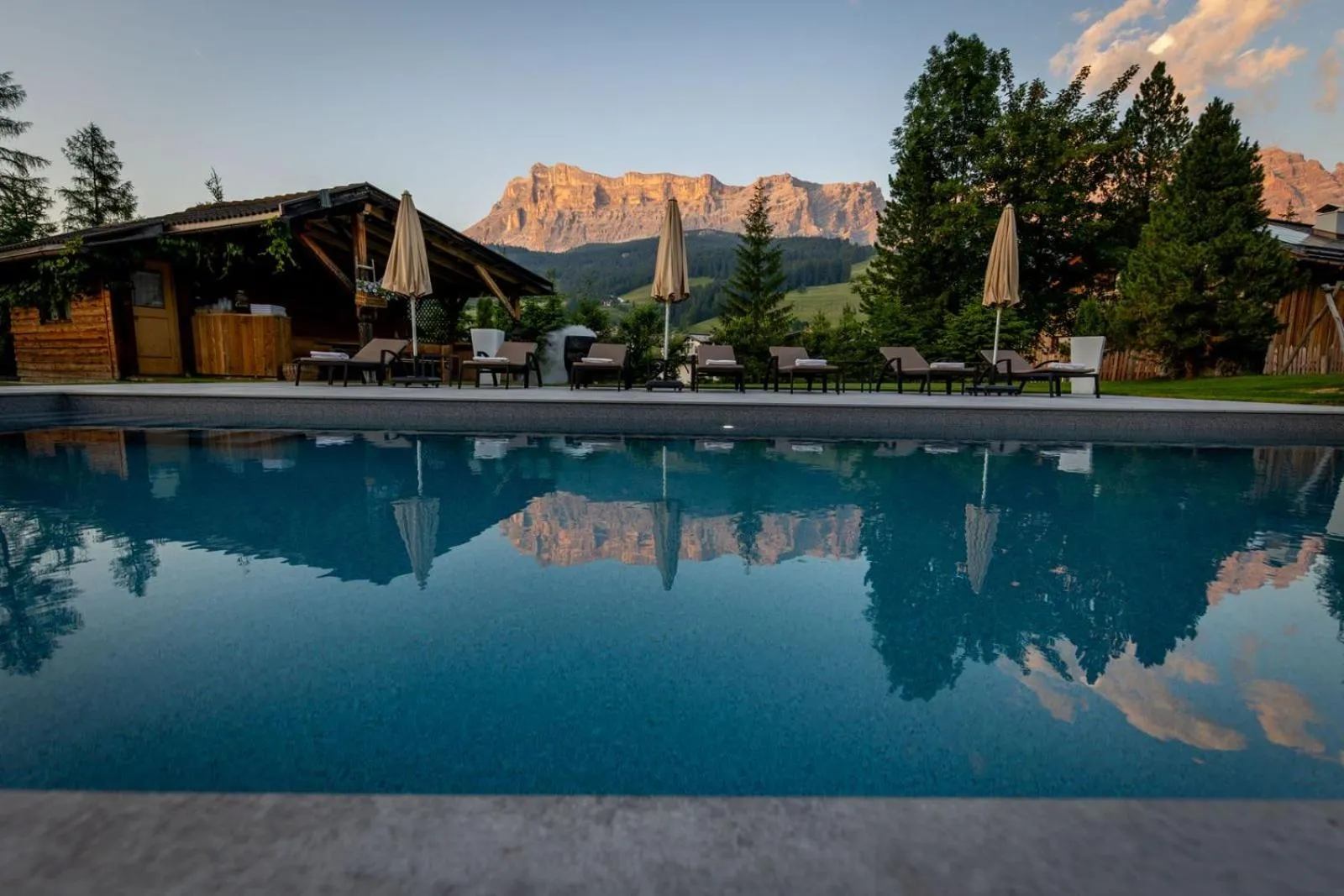 Natural landscape in La Bercia Alpine Lodge & Spa
