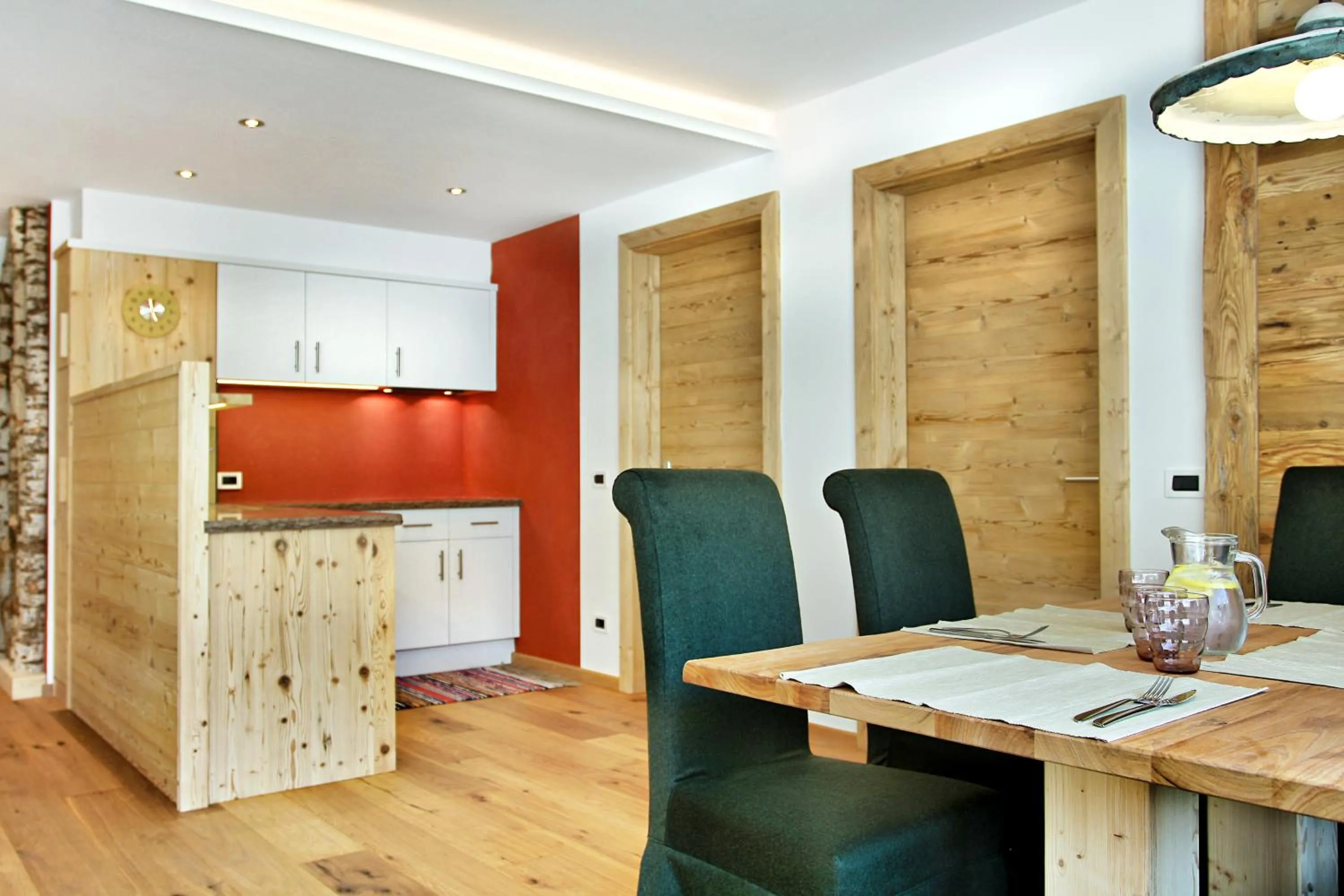 Kitchen or kitchenette in La Bercia Alpine Lodge & Spa