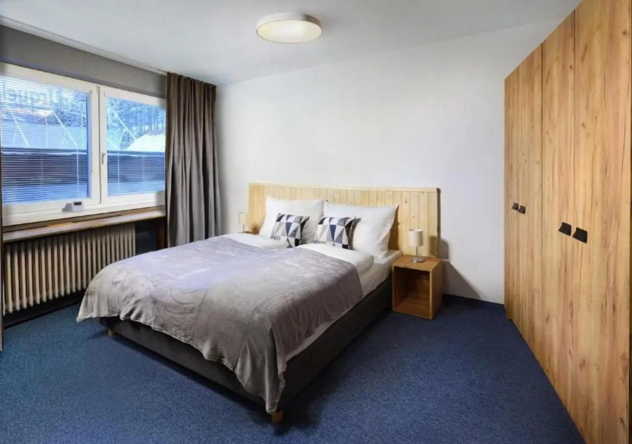 Property building, Bed in Hotel SKI