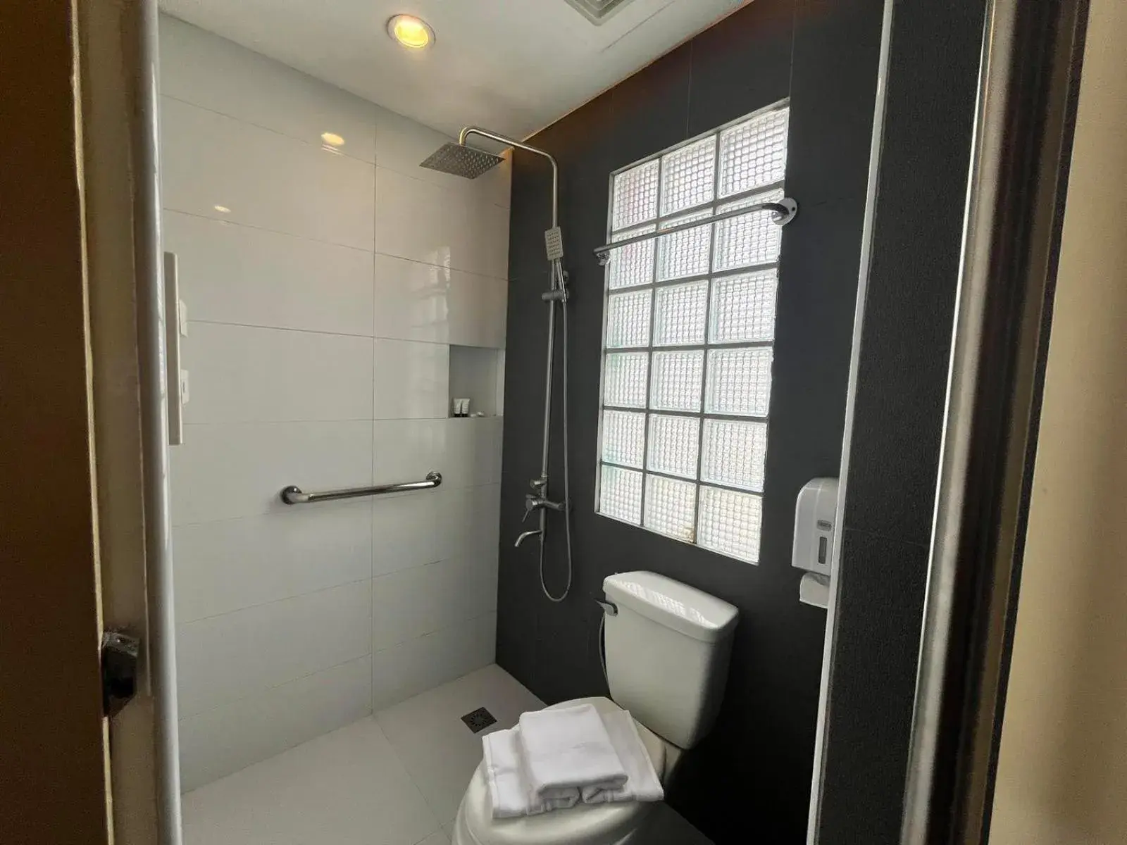 Standard Twin Room in Tuscany Hotel Standard Twin Room in Tuscany Hotel