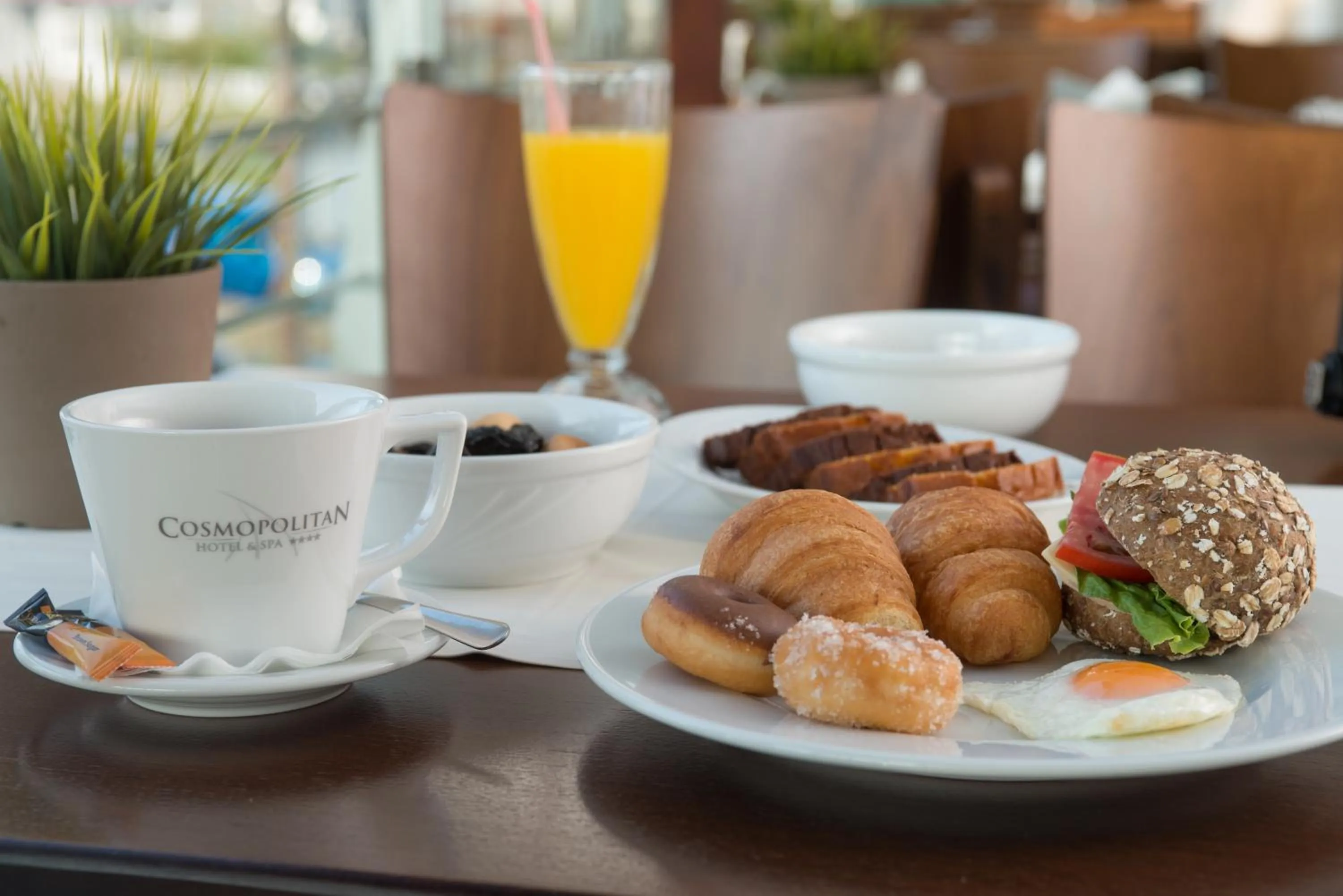 Food close-up in Cosmopolitan Hotel