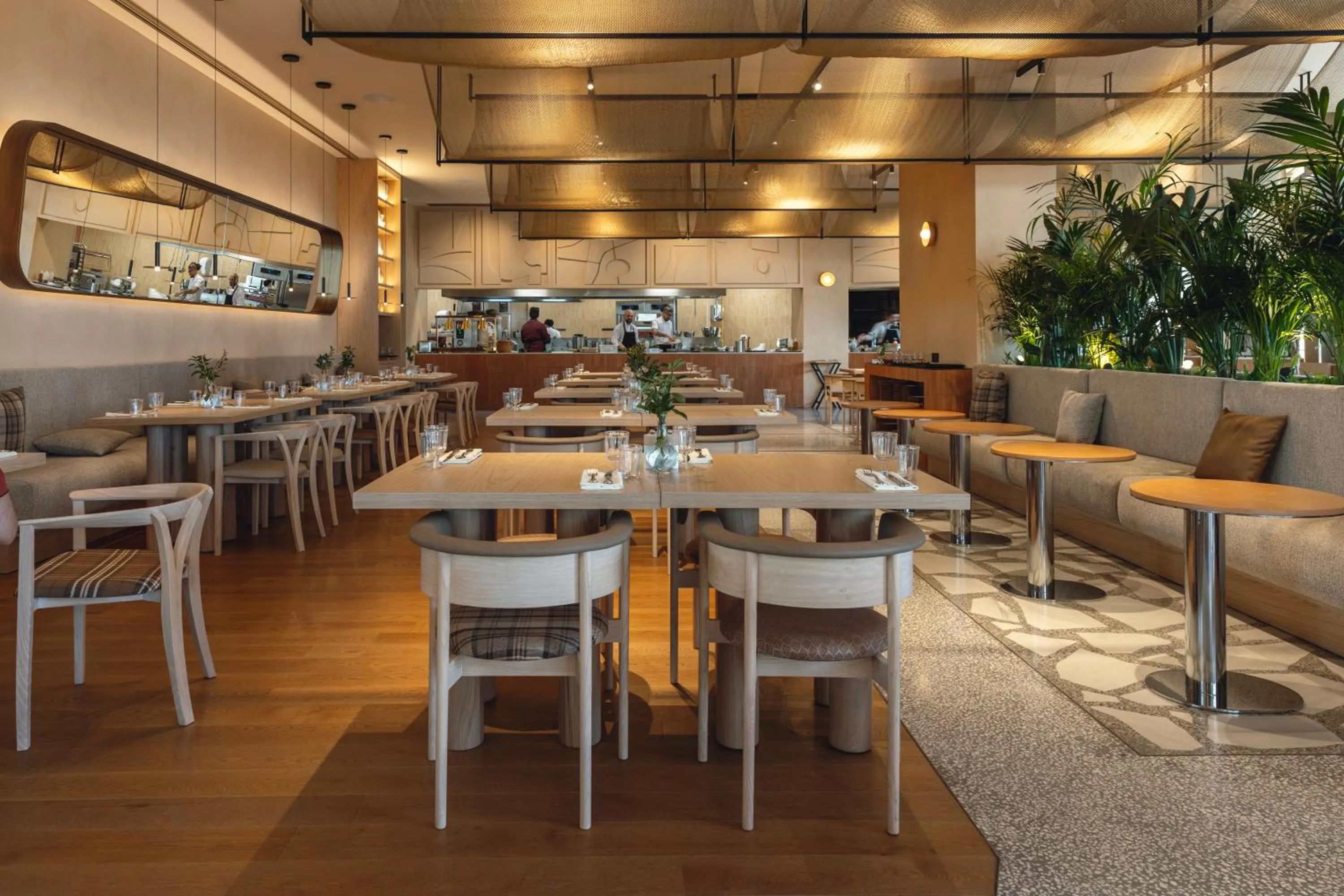 Restaurant/places to eat in Radisson Blu Hotel Batumi