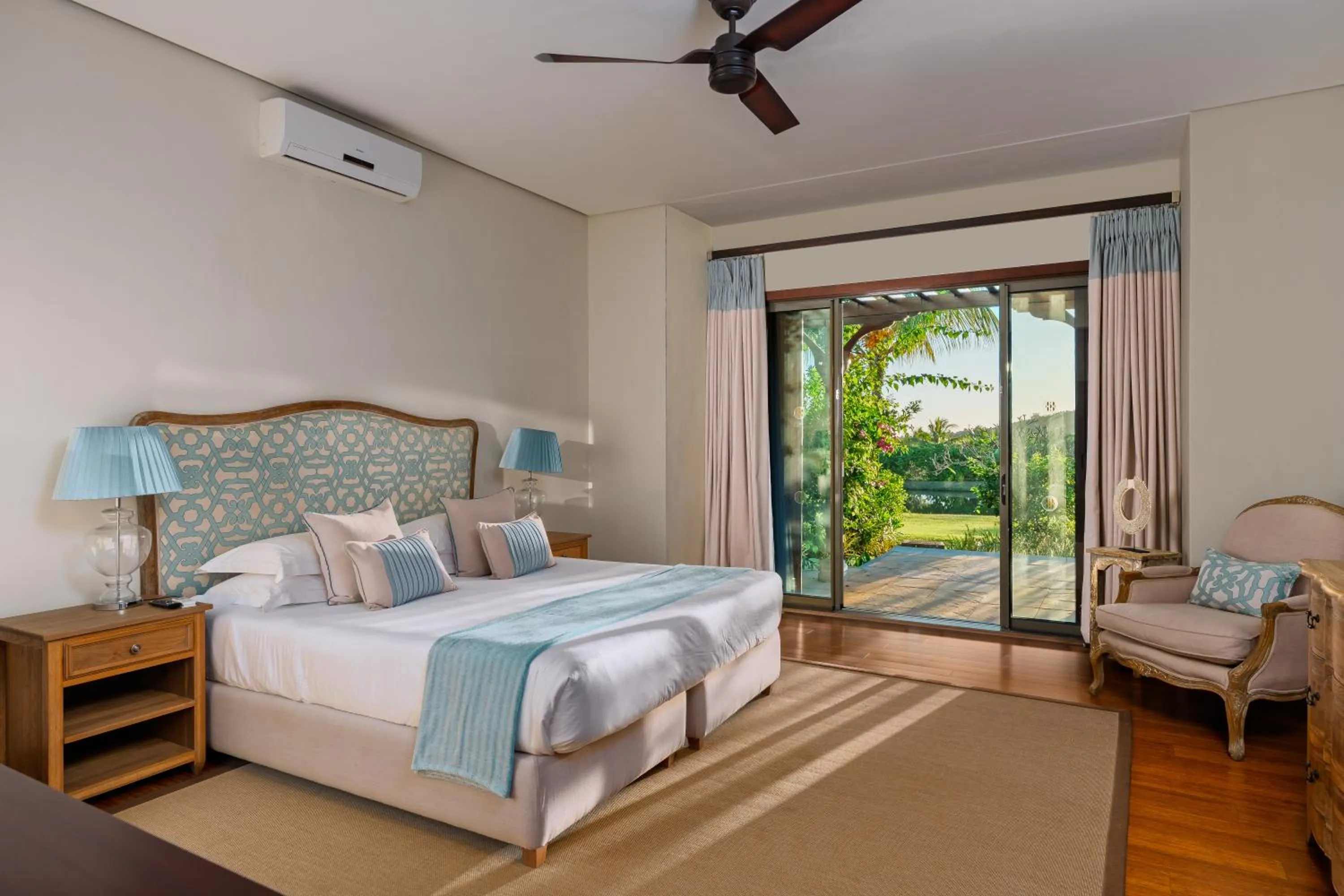 Balcony/Terrace, Bed in Heritage The Villas