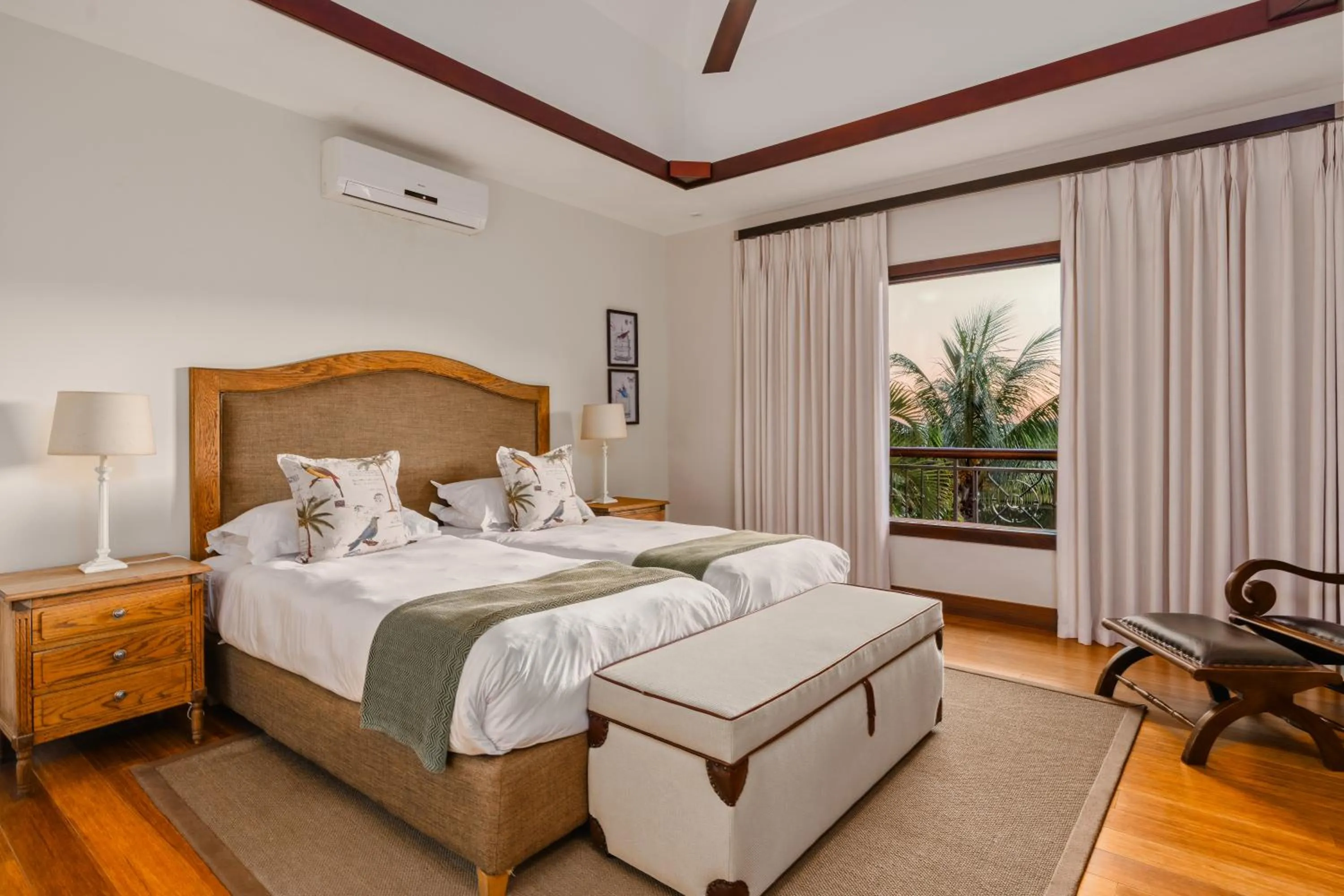 Photo of the whole room, Bed in Heritage The Villas