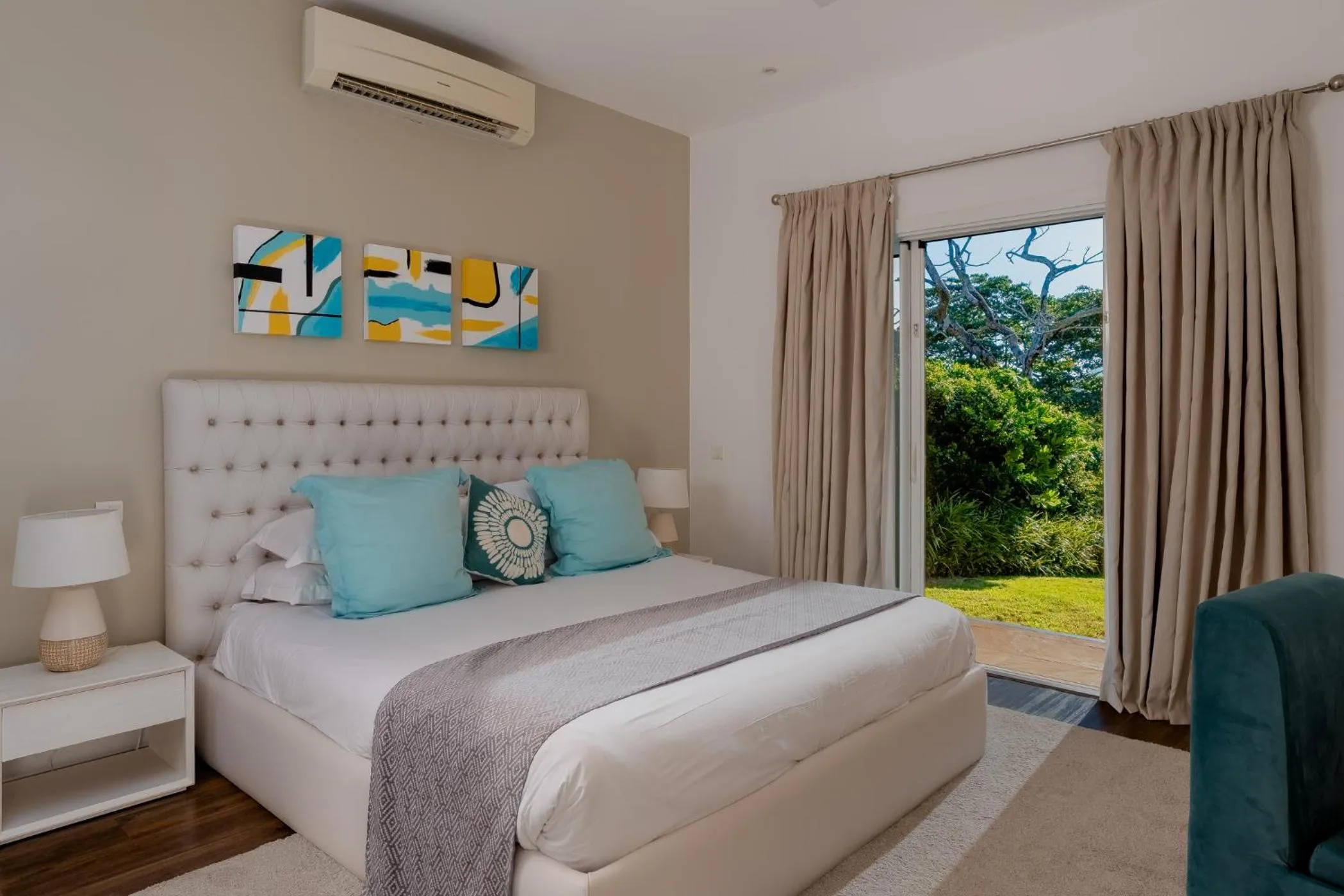 Bedroom, Bed in Heritage The Villas