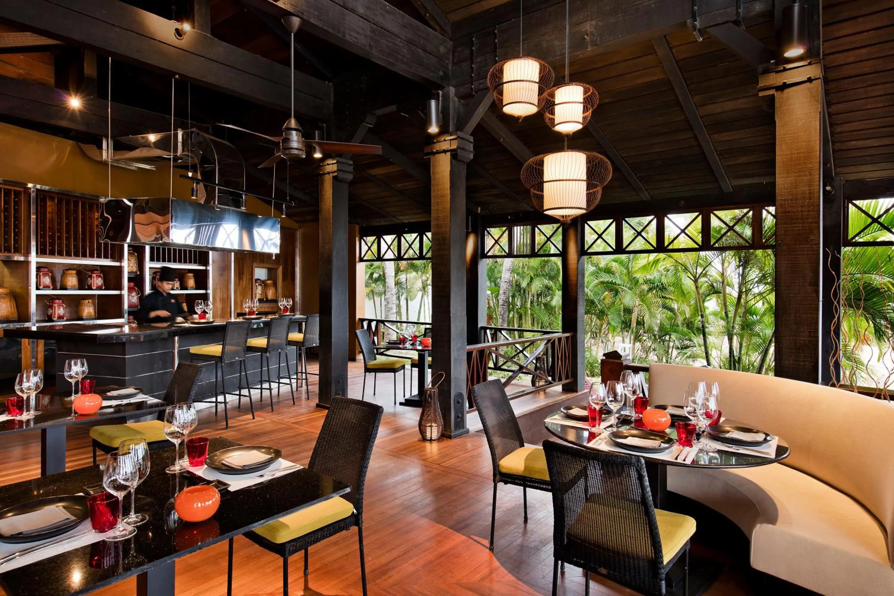 Restaurant/places to eat in Heritage The Villas