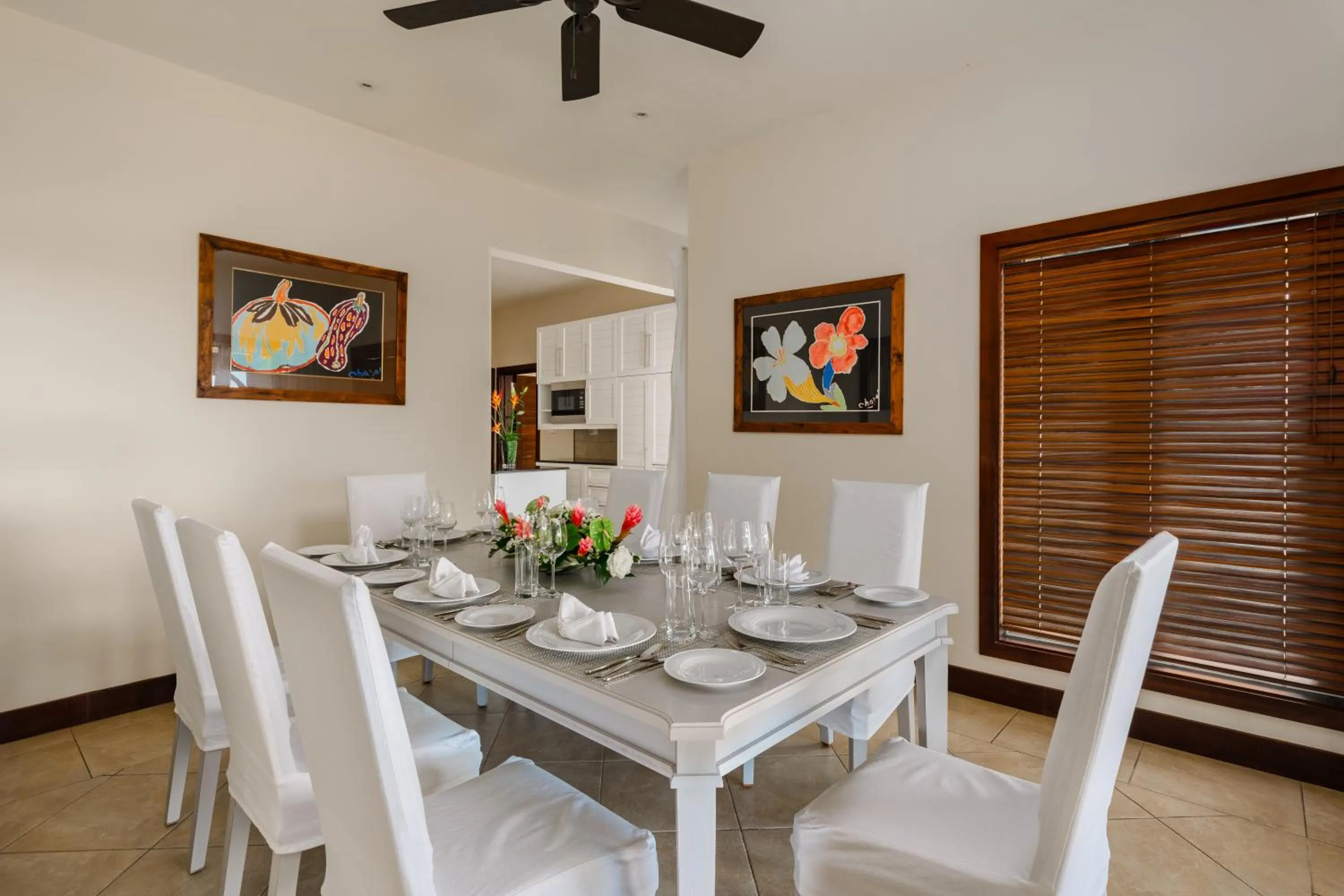 Dining area in Heritage The Villas