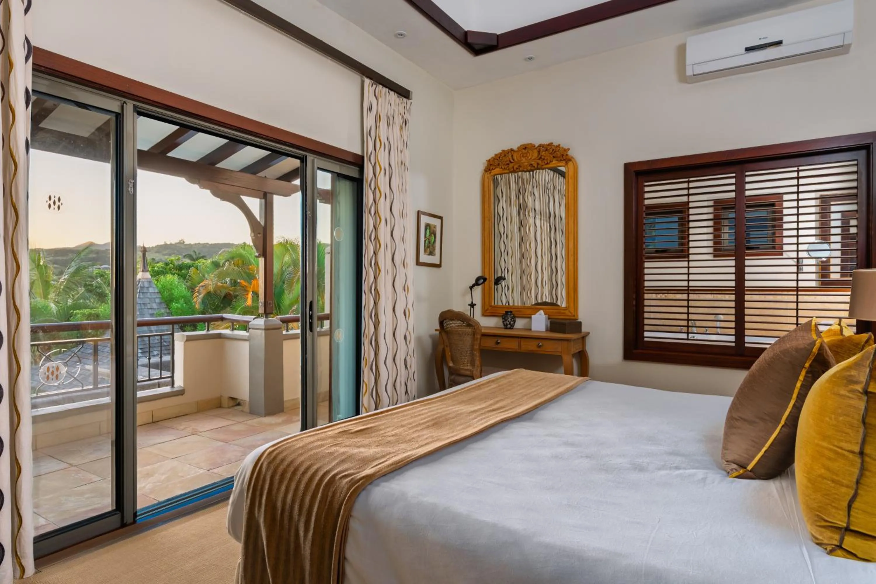 Balcony/Terrace, Bed in Heritage The Villas